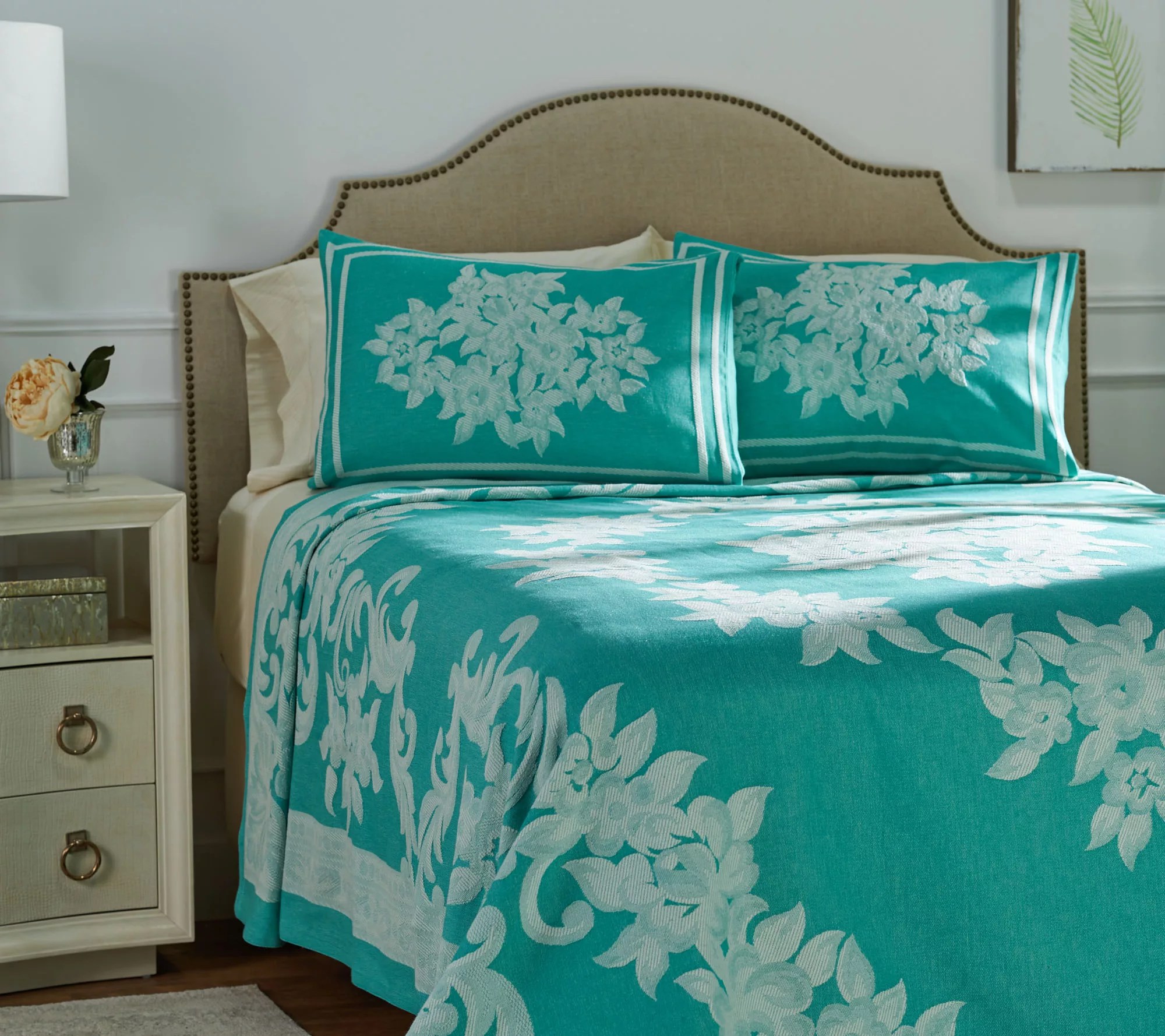 Alexandra 100 Cotton Jacquard Woven Queen Bedspread