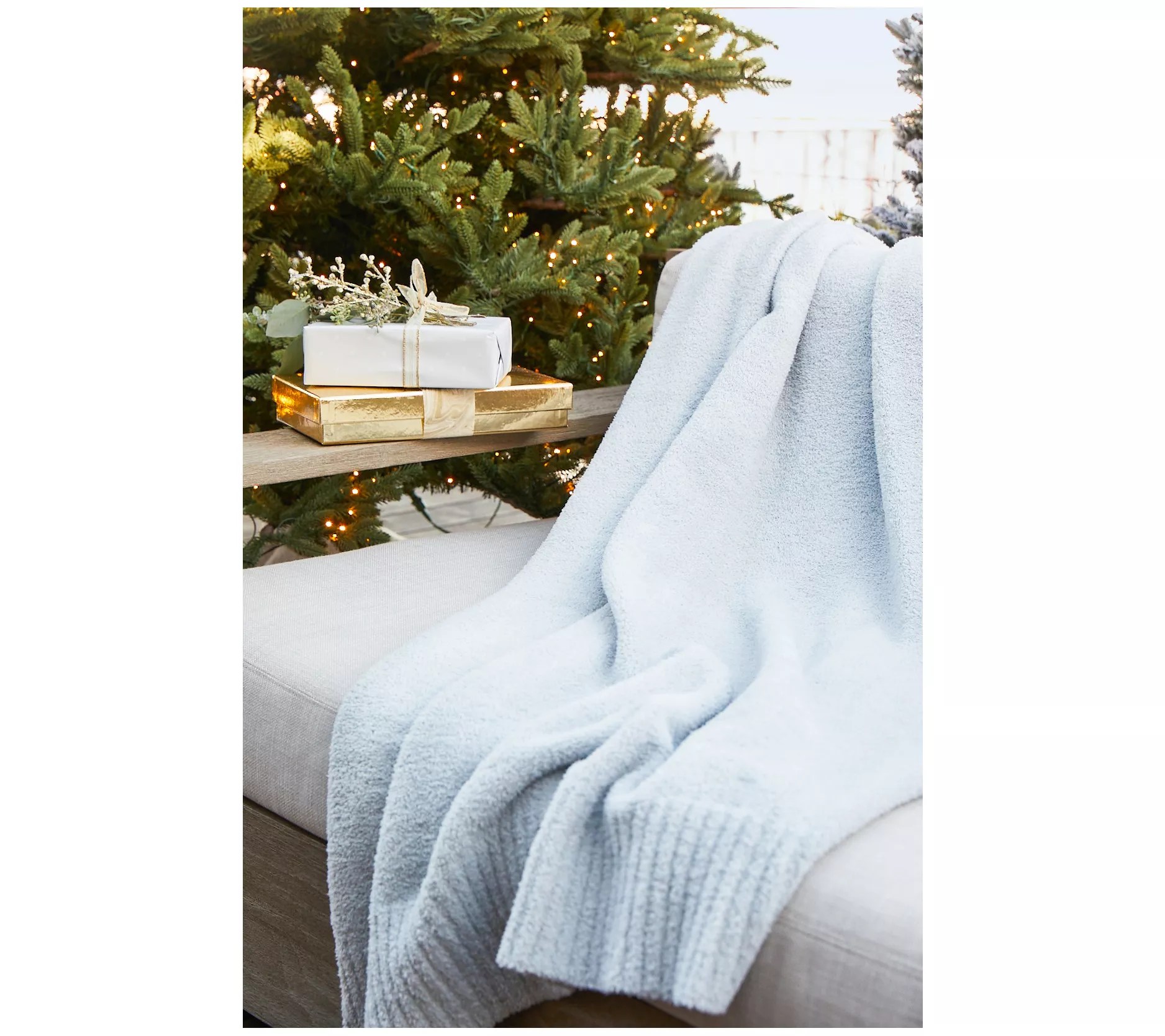 Barefoot Dreams 45"x60" CozyChic Stacked Rib Border Blanket