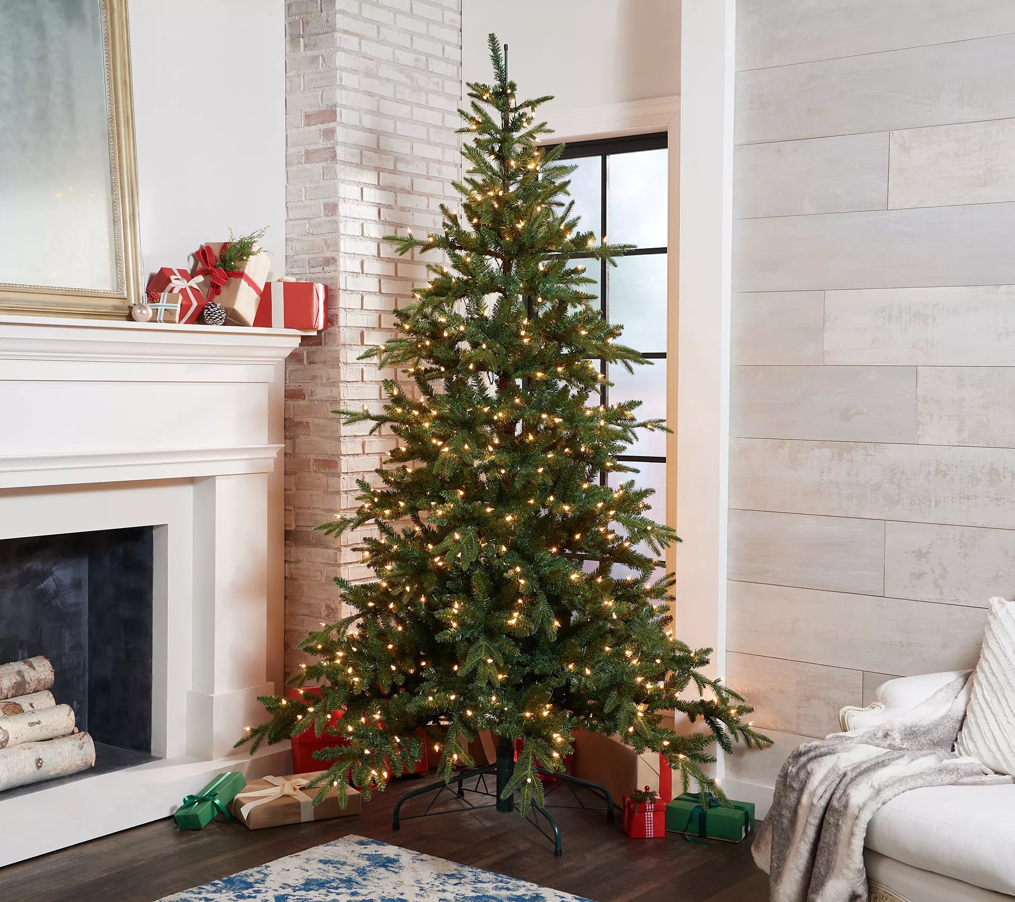 Bethlehem Lights Green Layered Tree