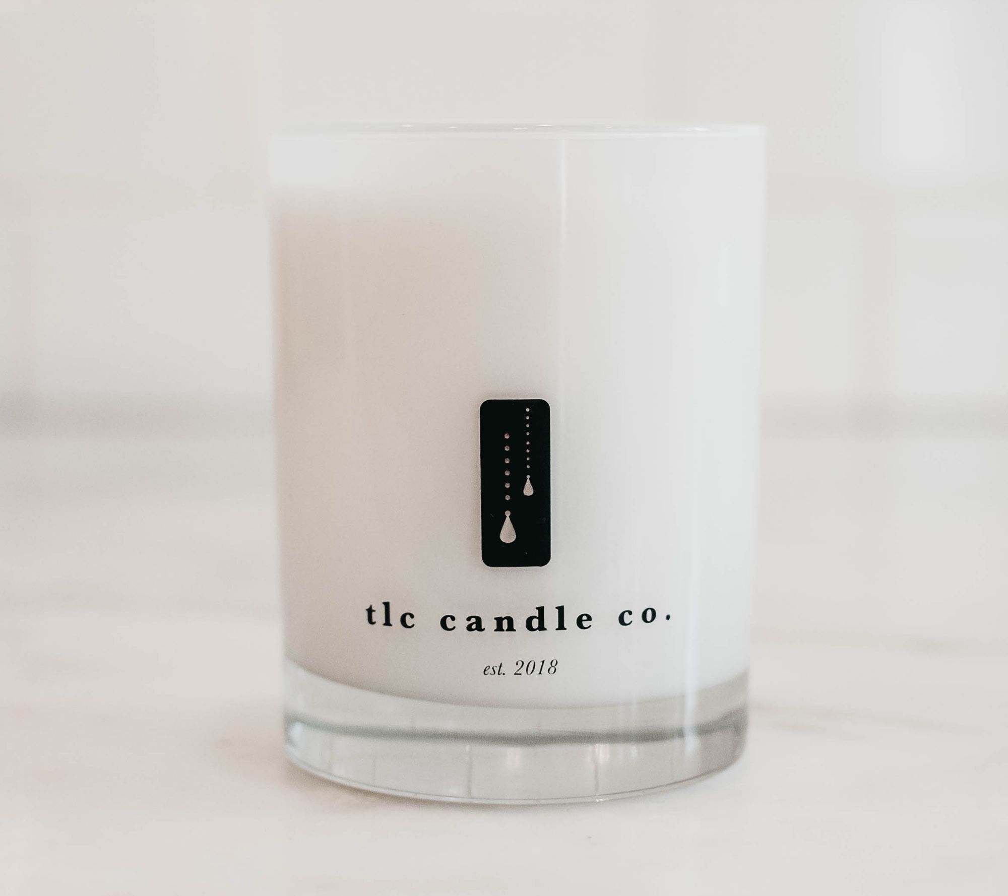 TLC Candle Co. Belgian Linen Luxury 2Wick Candle