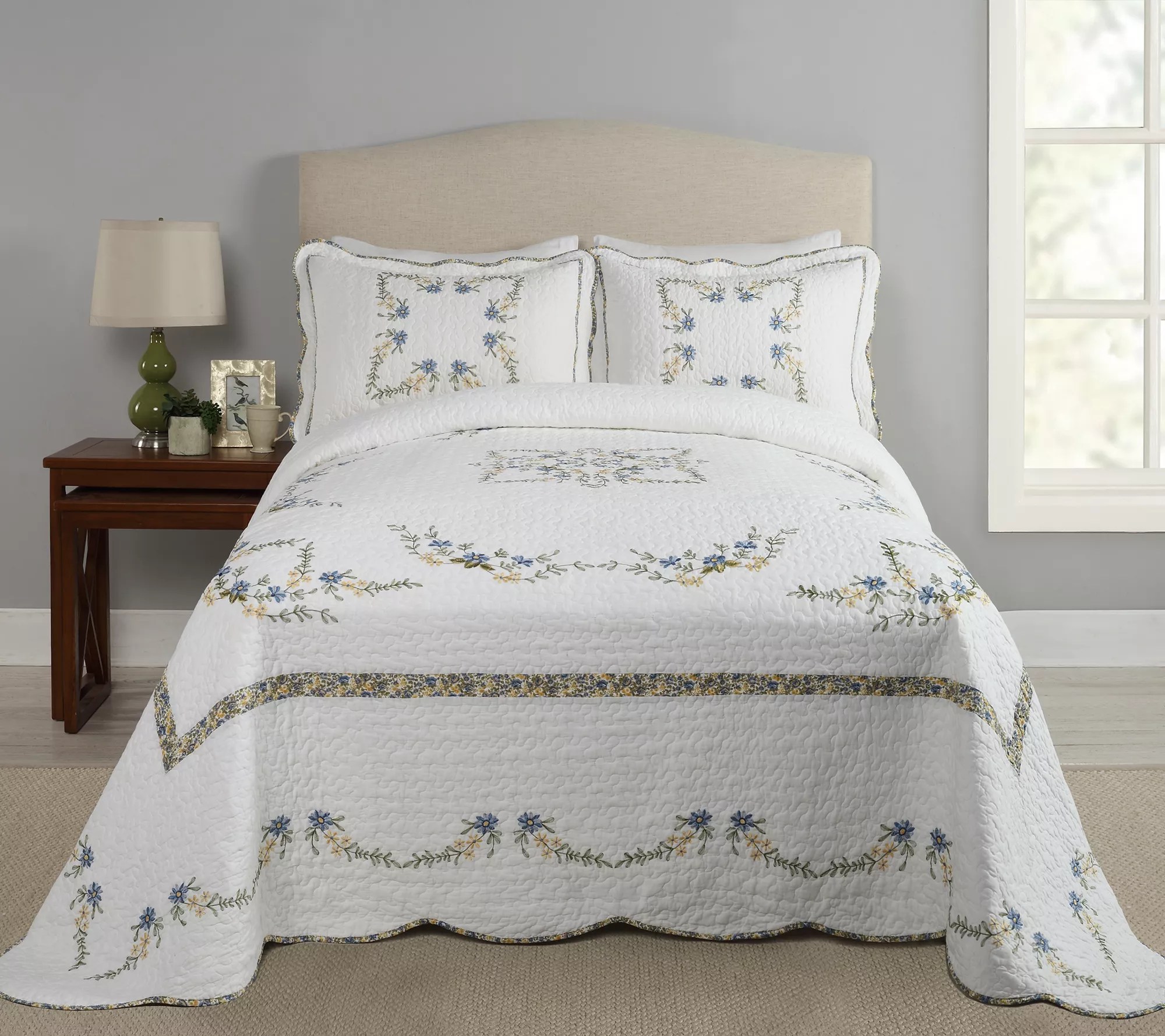 Modern Heirloom Heather Queen Bedspread