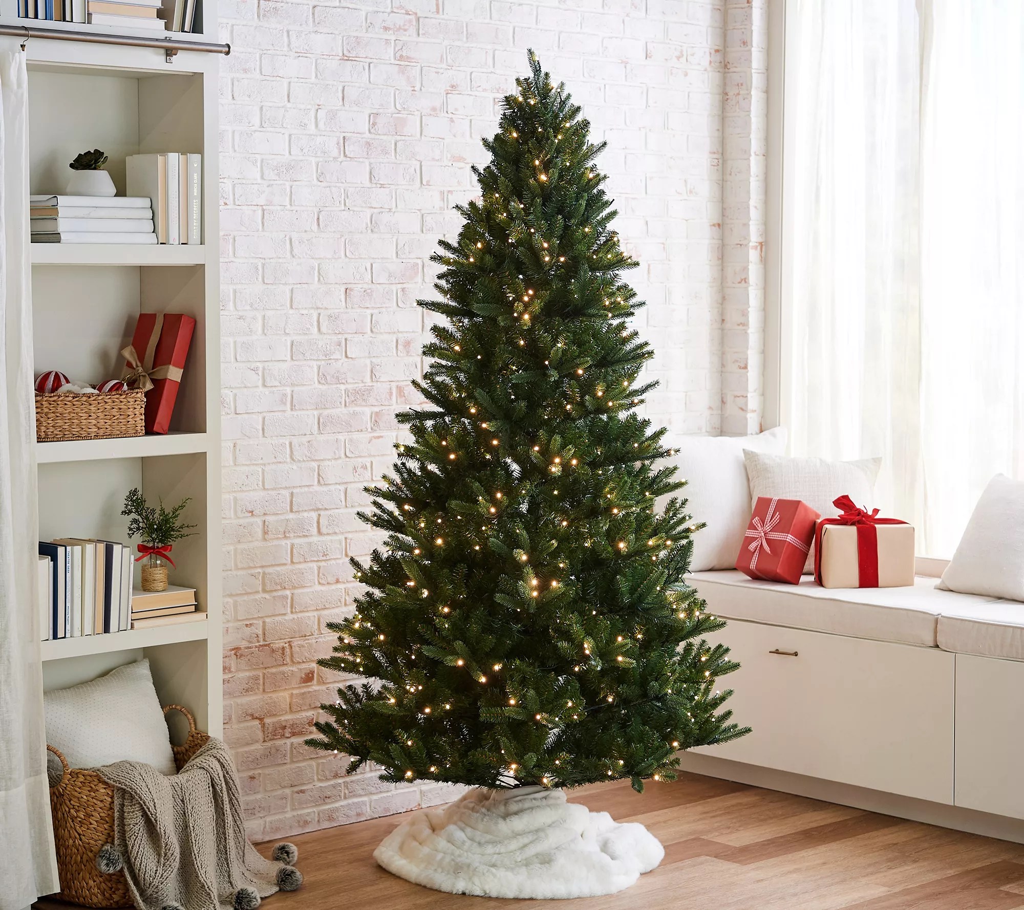 Twinkly 9' Fraser Fir WRGB Christmas Tree