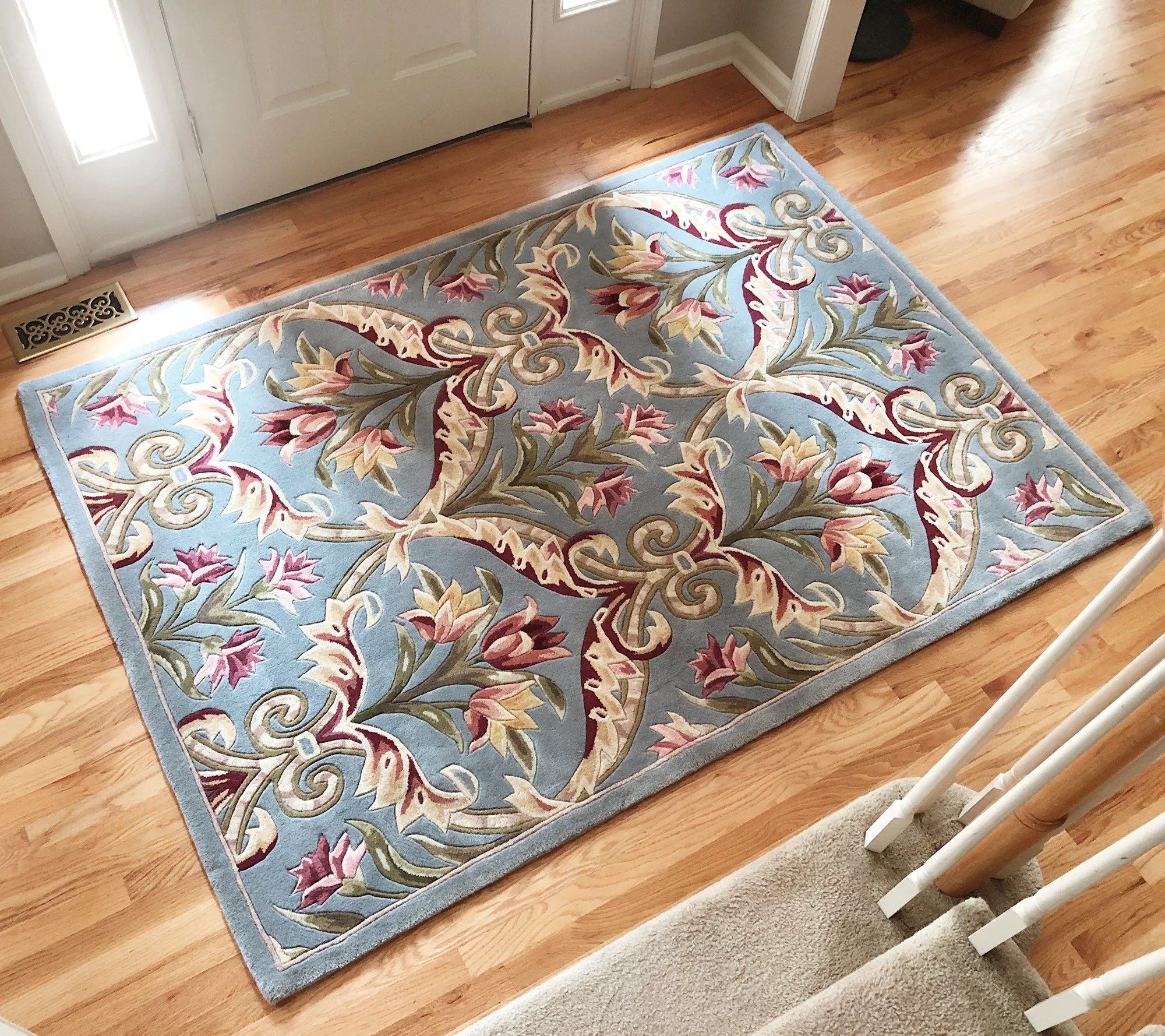 Royal Palace 6' x 9' Wool Floral Panel Area Rug