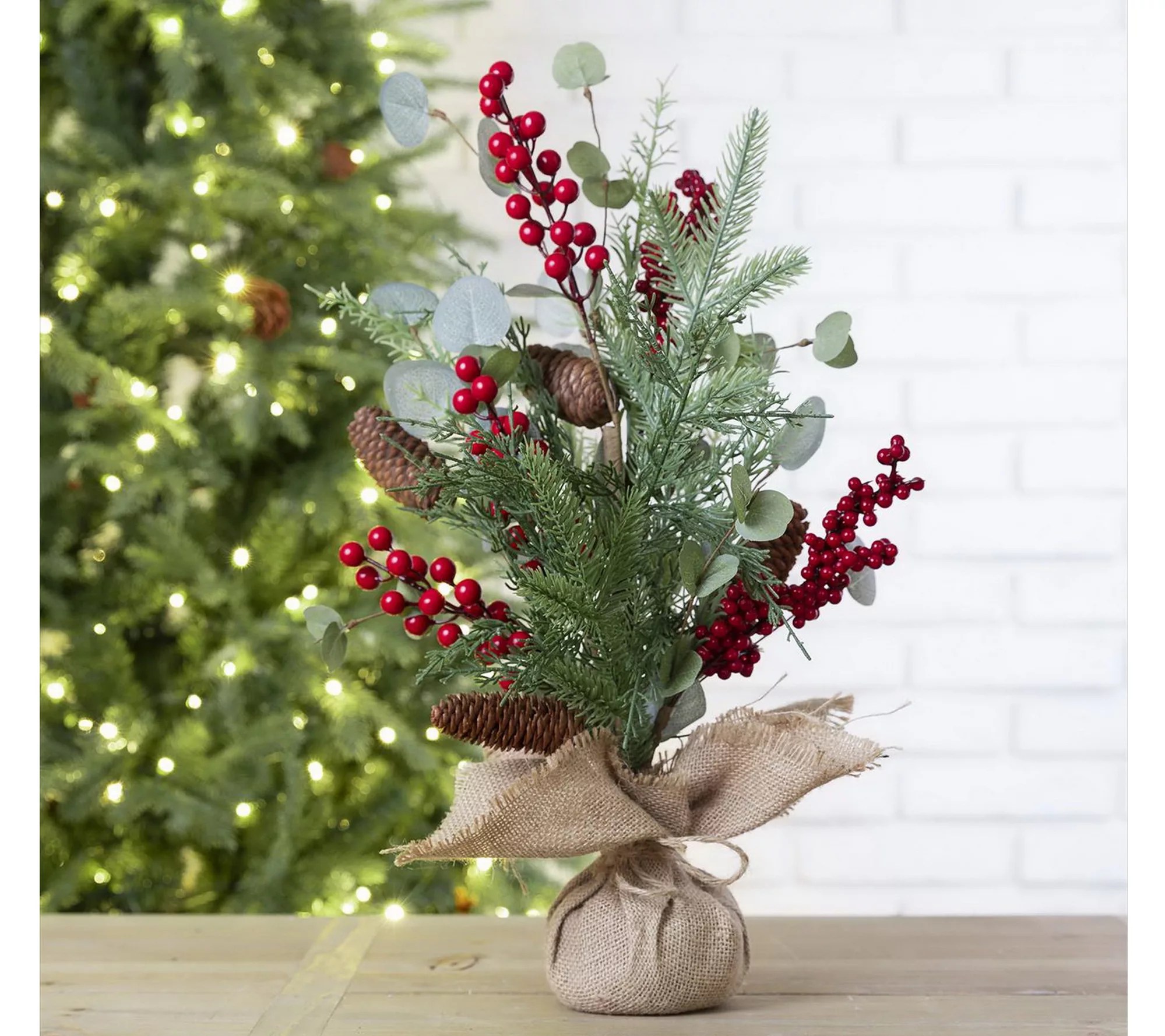 Glitzhome Eucalyptus Berries and Cones Floral Christmas Decor