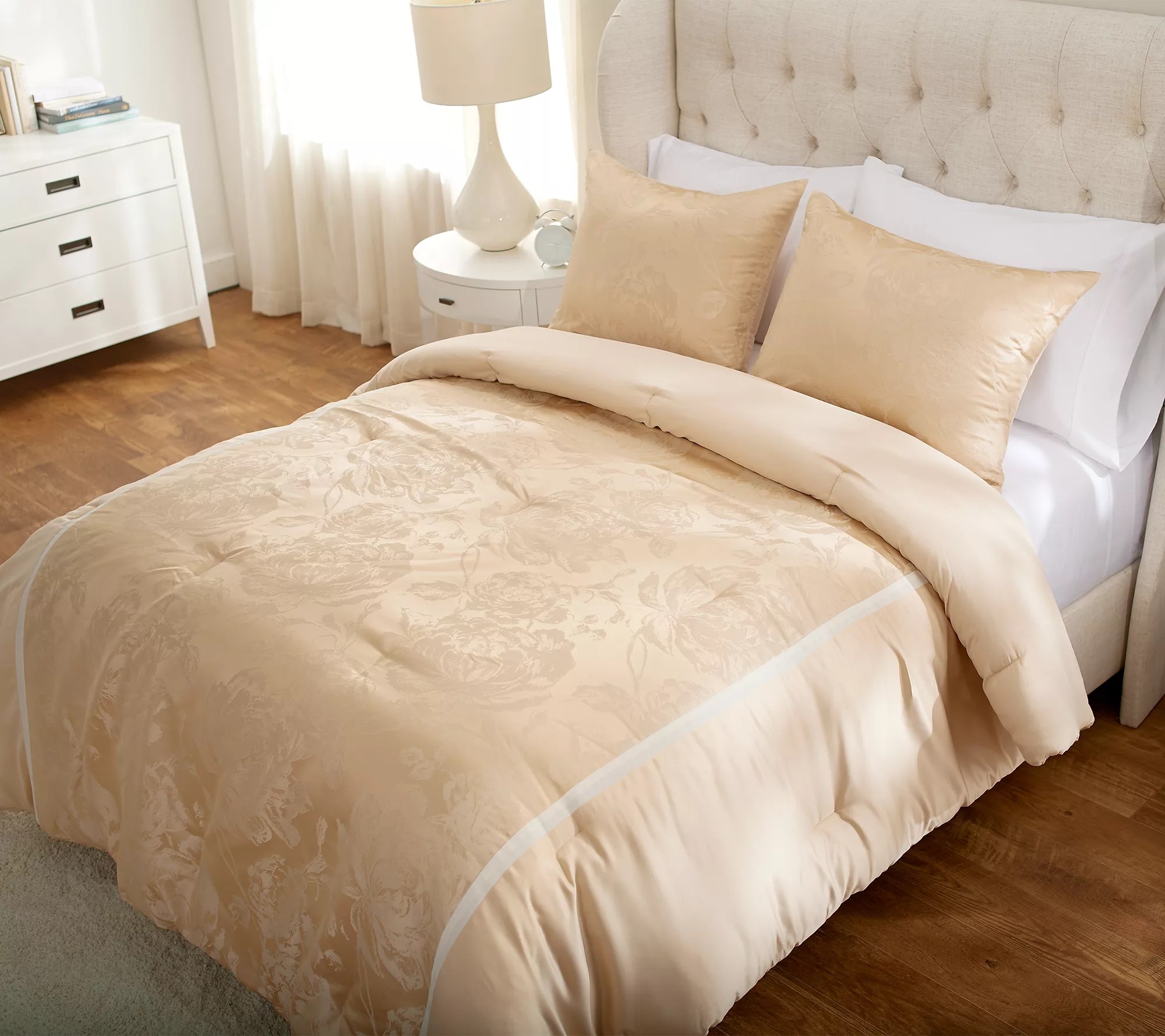 Inspire Me! Home Decor 3Piece King Floral Comforter Set