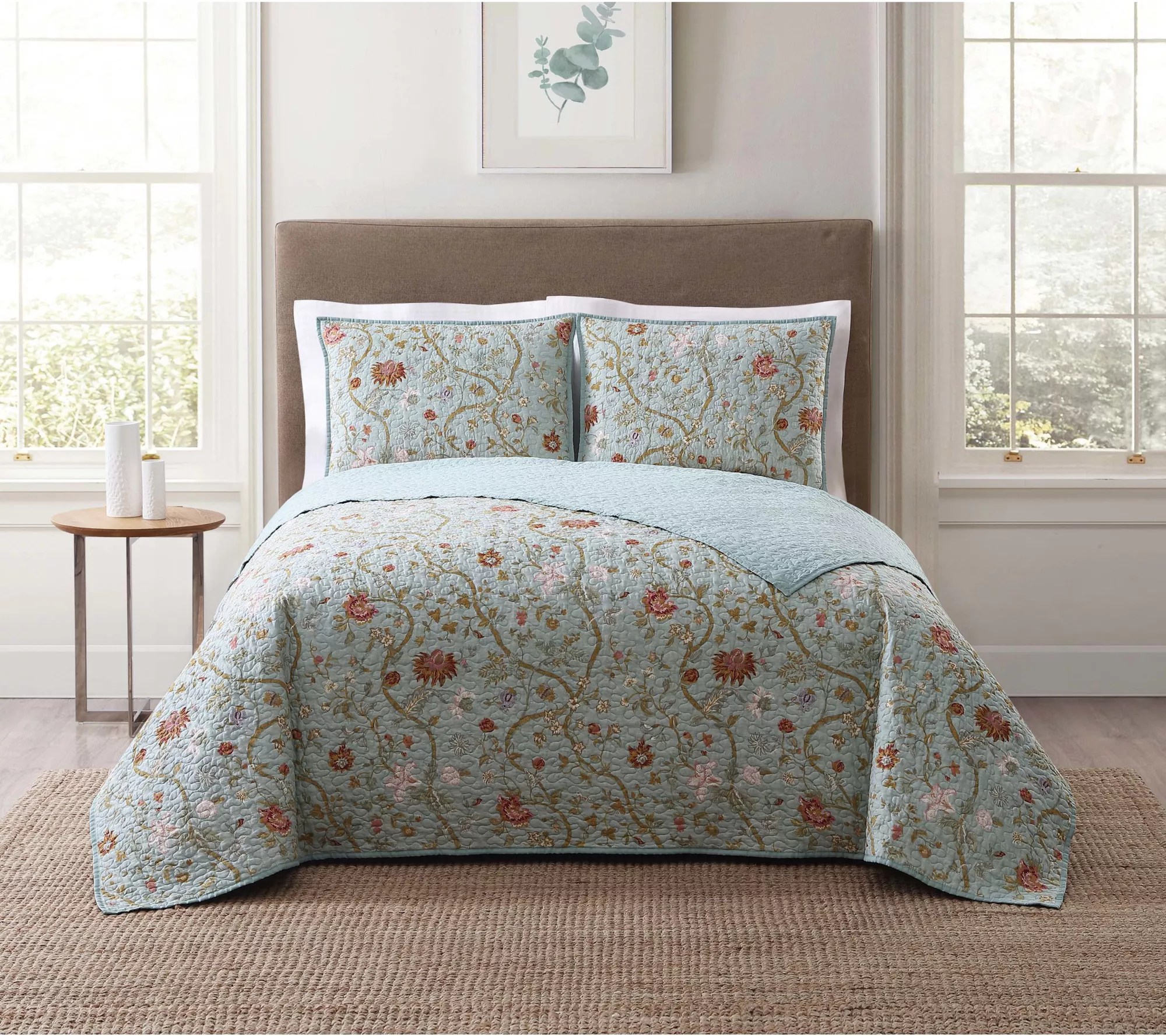Style 212 Bedford Twin XL Quilt Set