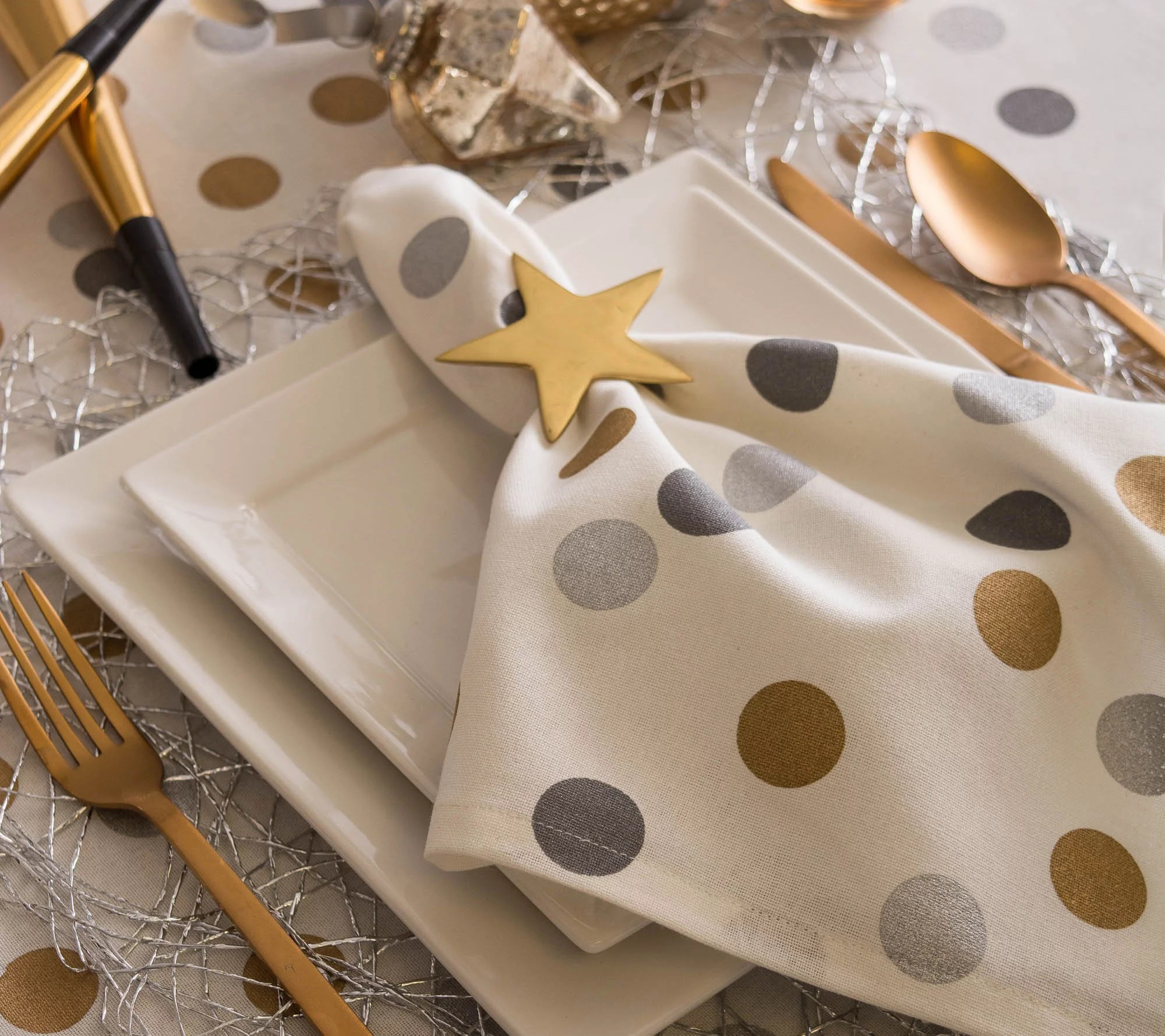 Design Imports Gold Star Napkin Ring Set of 6