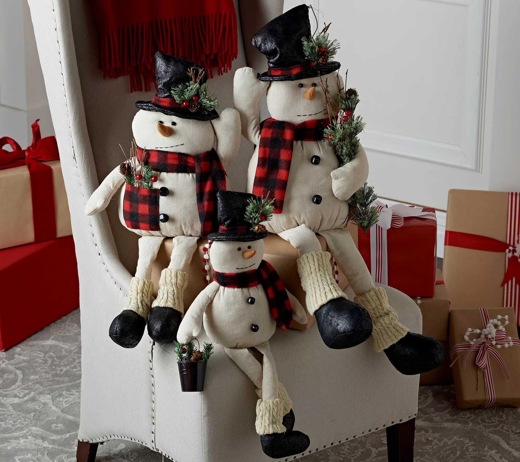 Set of 3 Linen Snowmen Family with Hat and Scarves by Valerie