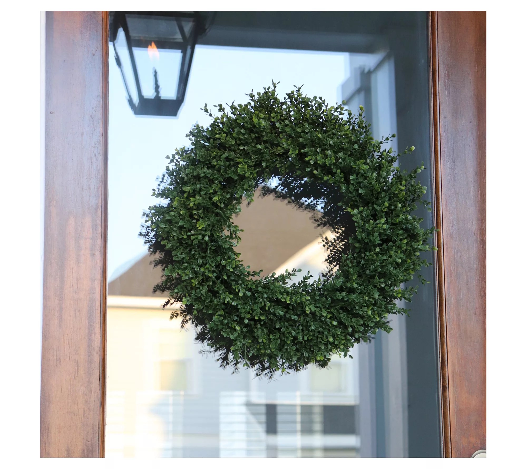 English Gardens 24" Artificial Boxwood Wreath