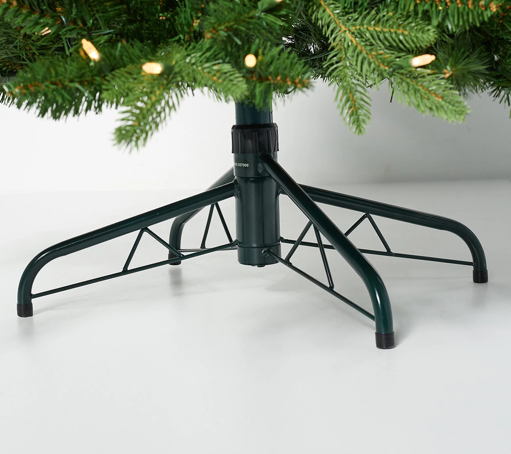 Bethlehem Lights 9' M5 Faceted LED Light Tree