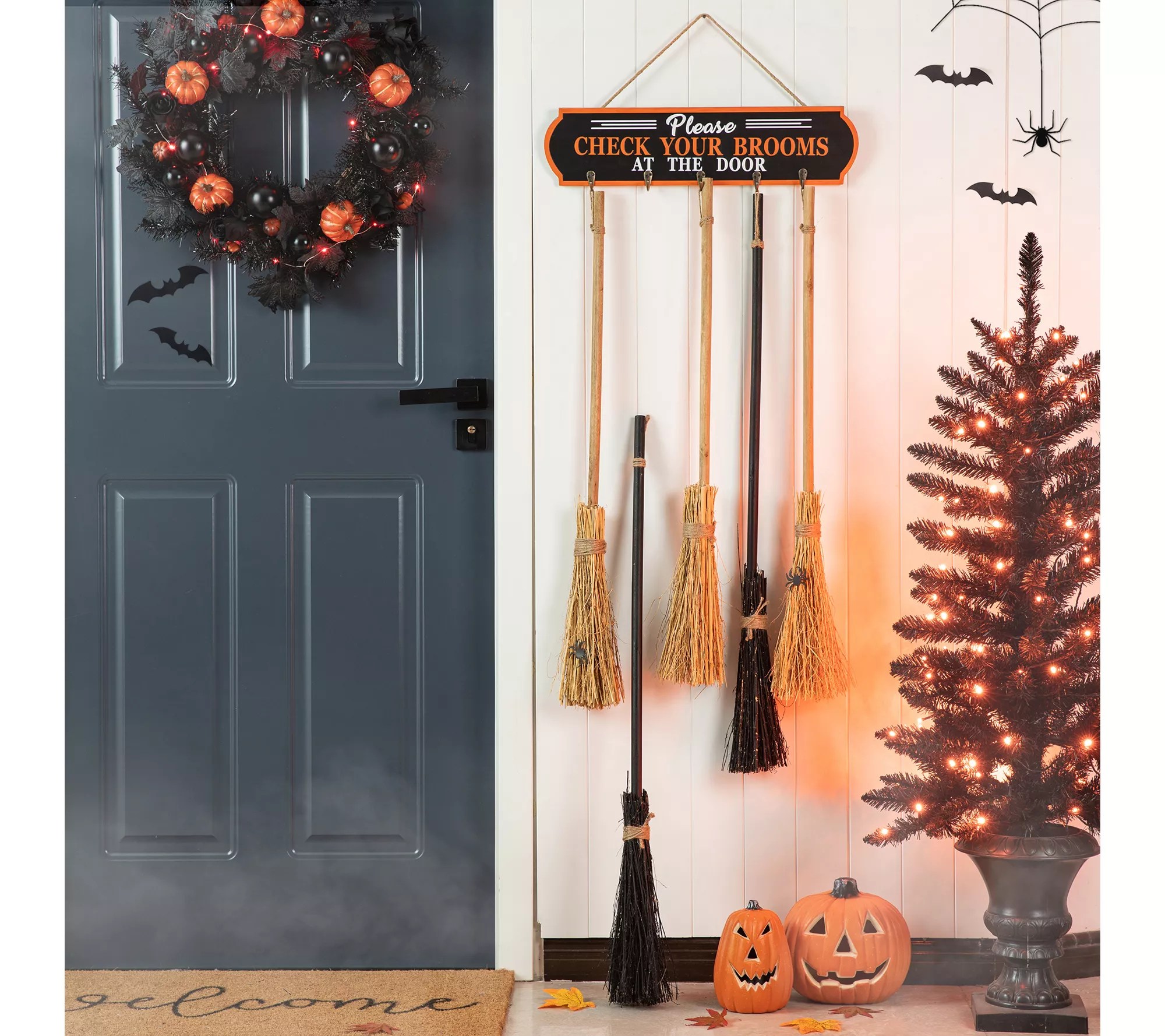 Glitzhome 42"H Halloween Wooden Brooms ParkingPorch Decor