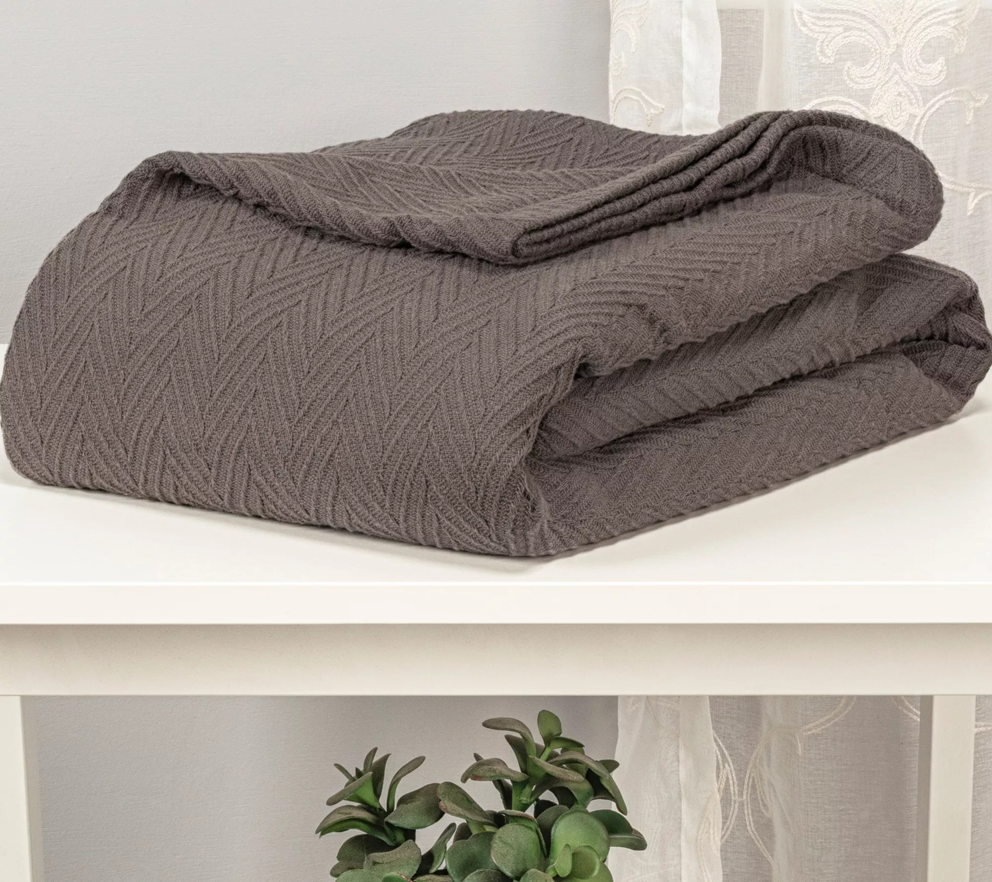 Superior UltraPlush AllSeason Chevron CottonKing Blanket