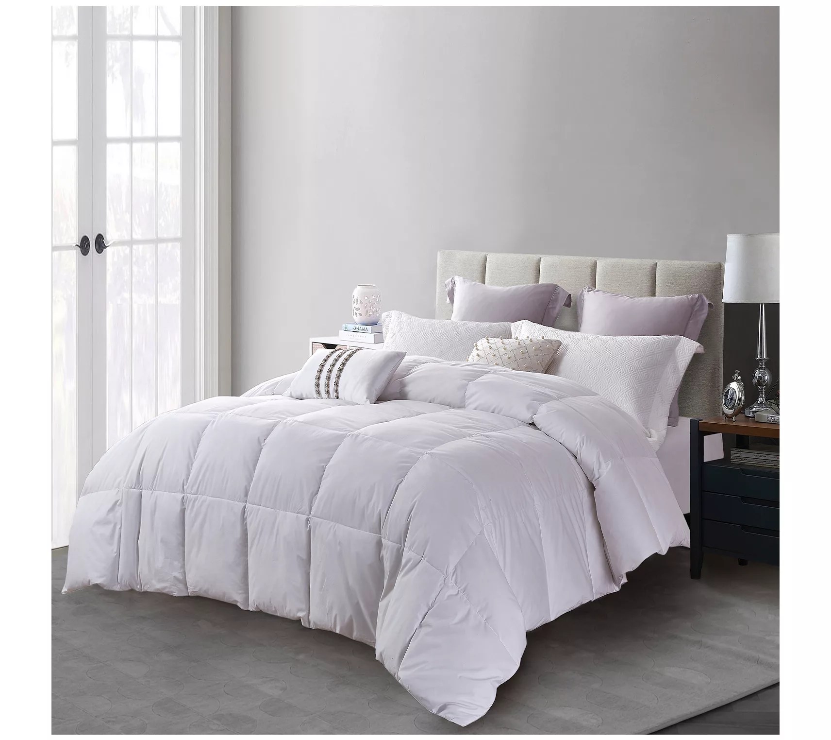 Martha Stewart White Feather and Down Fiber Comforter F/Q