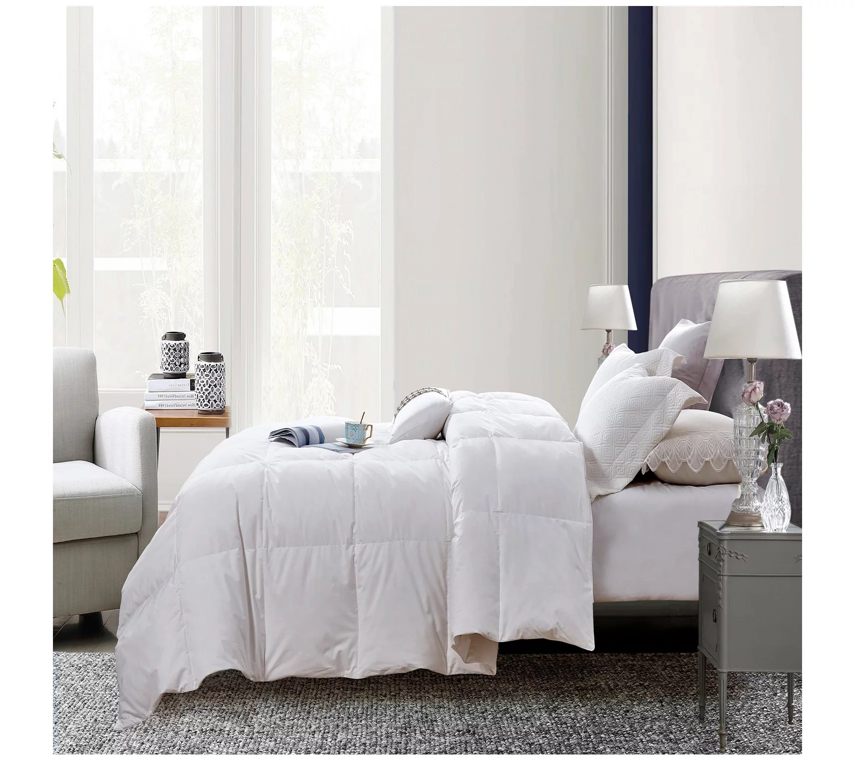 Martha Stewart White Feather and Down Fiber Comforter F/Q