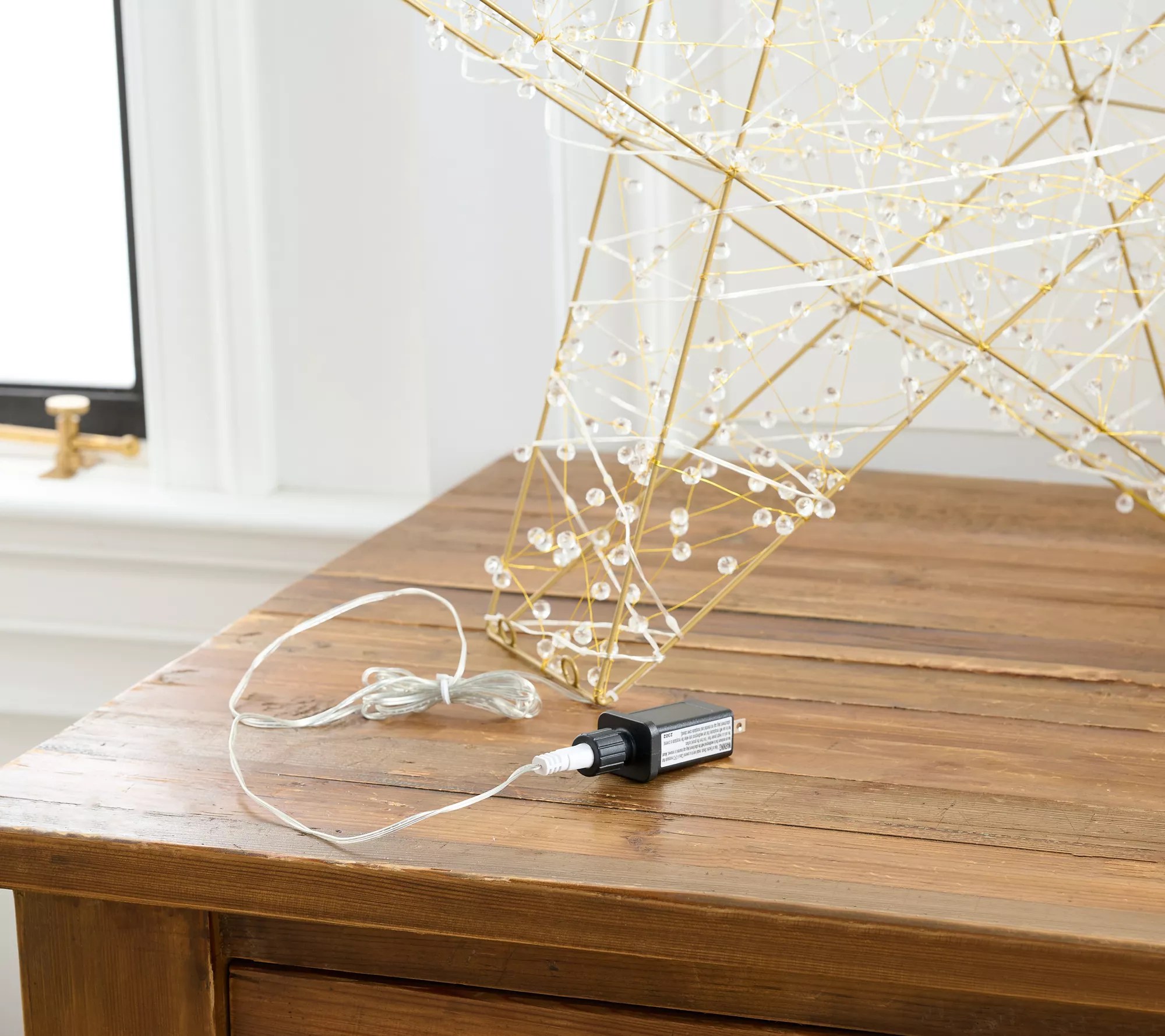 Martha Stewart 28" Indoor/ Outdoor Crystal Star with 100 Lights