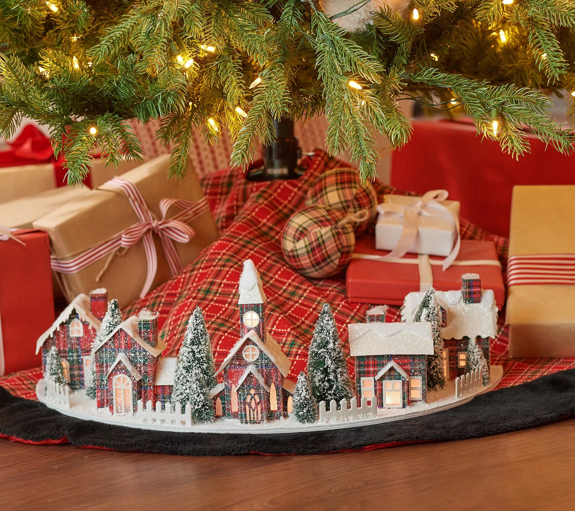 Christmas Village Wood Tree Collar BALSAM HILL CHRISTMAS VILLAGE WOOD TREE COLLAR Holiday & Seasonal Décor