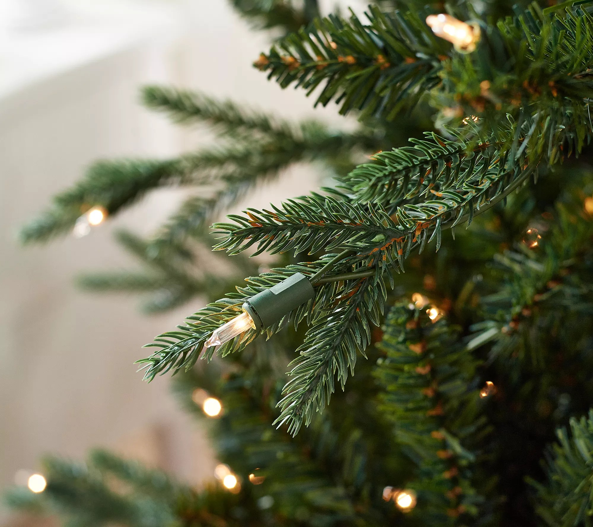 Bethlehem Lights 6.5' PreLit Mixed Tip Full Tree