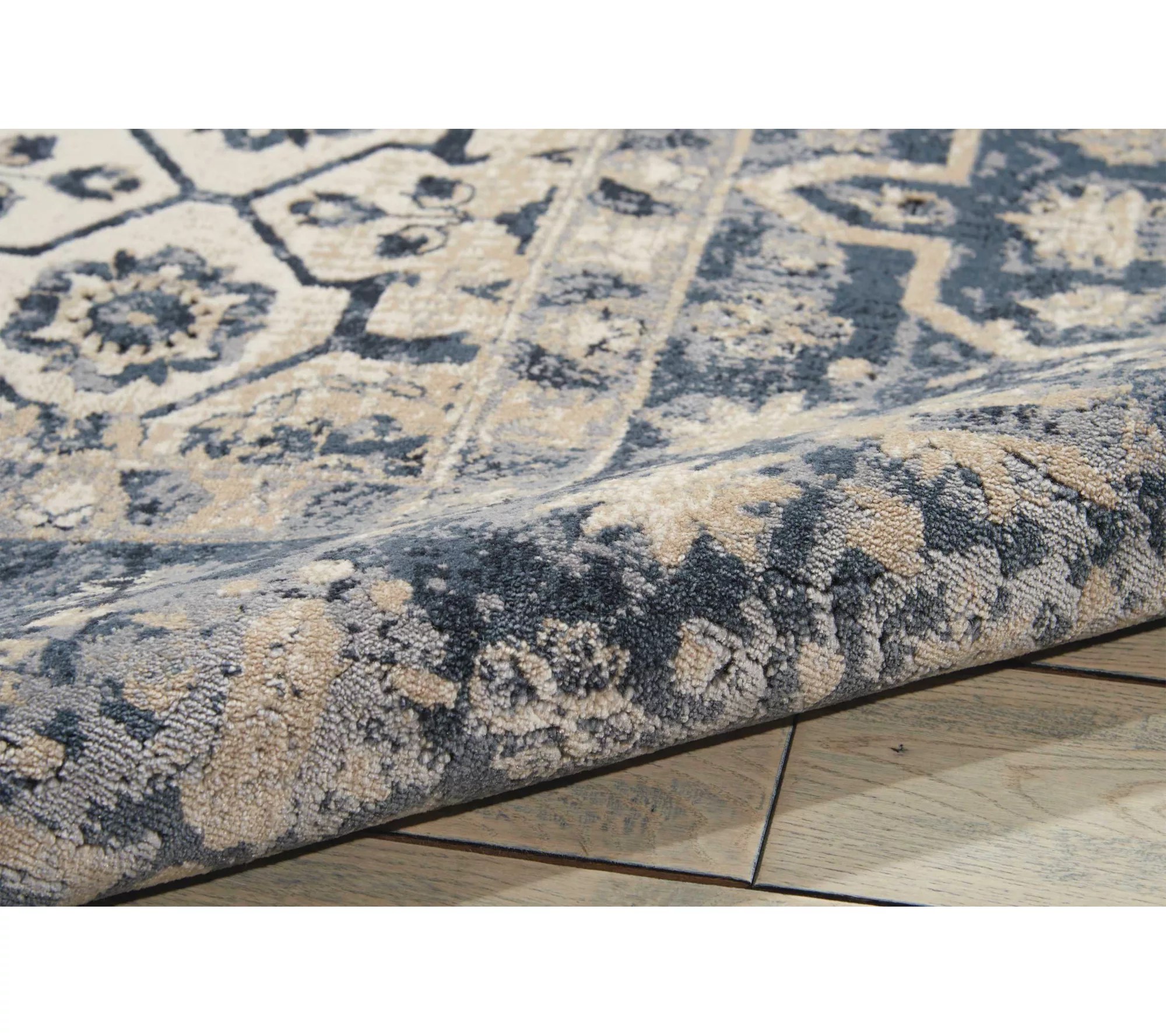 Kathy Ireland Home Malta MAI04 3'11" x 5'7" Area Rug