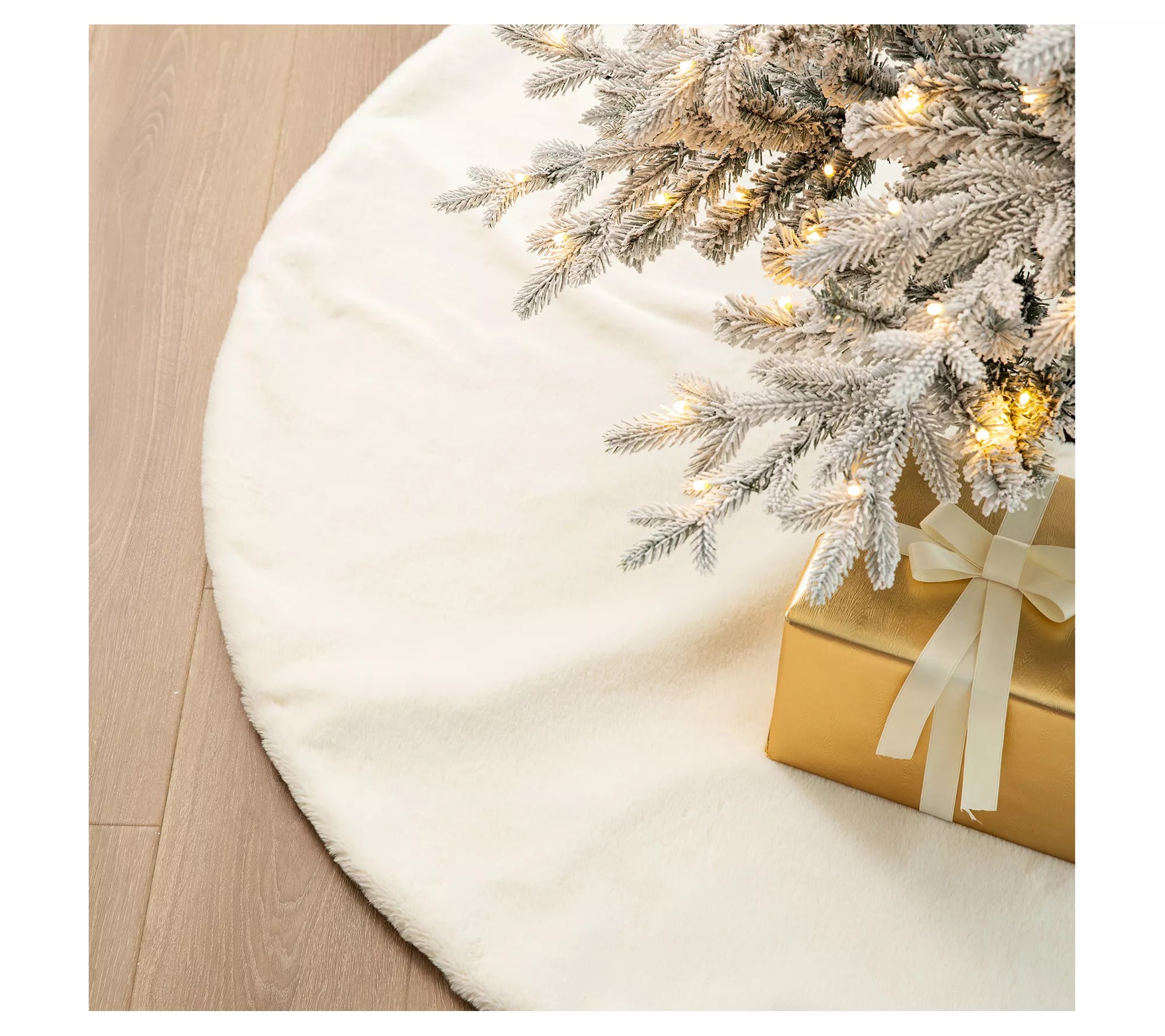 Glitzhome 60"D Oversized Faux Rabbit Fur Christmas Tree Skirt