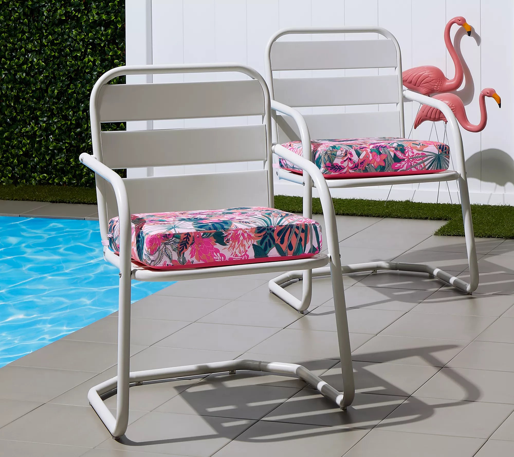 Vera Bradley Patio Seat Cushion, 17"x 17"x 3"