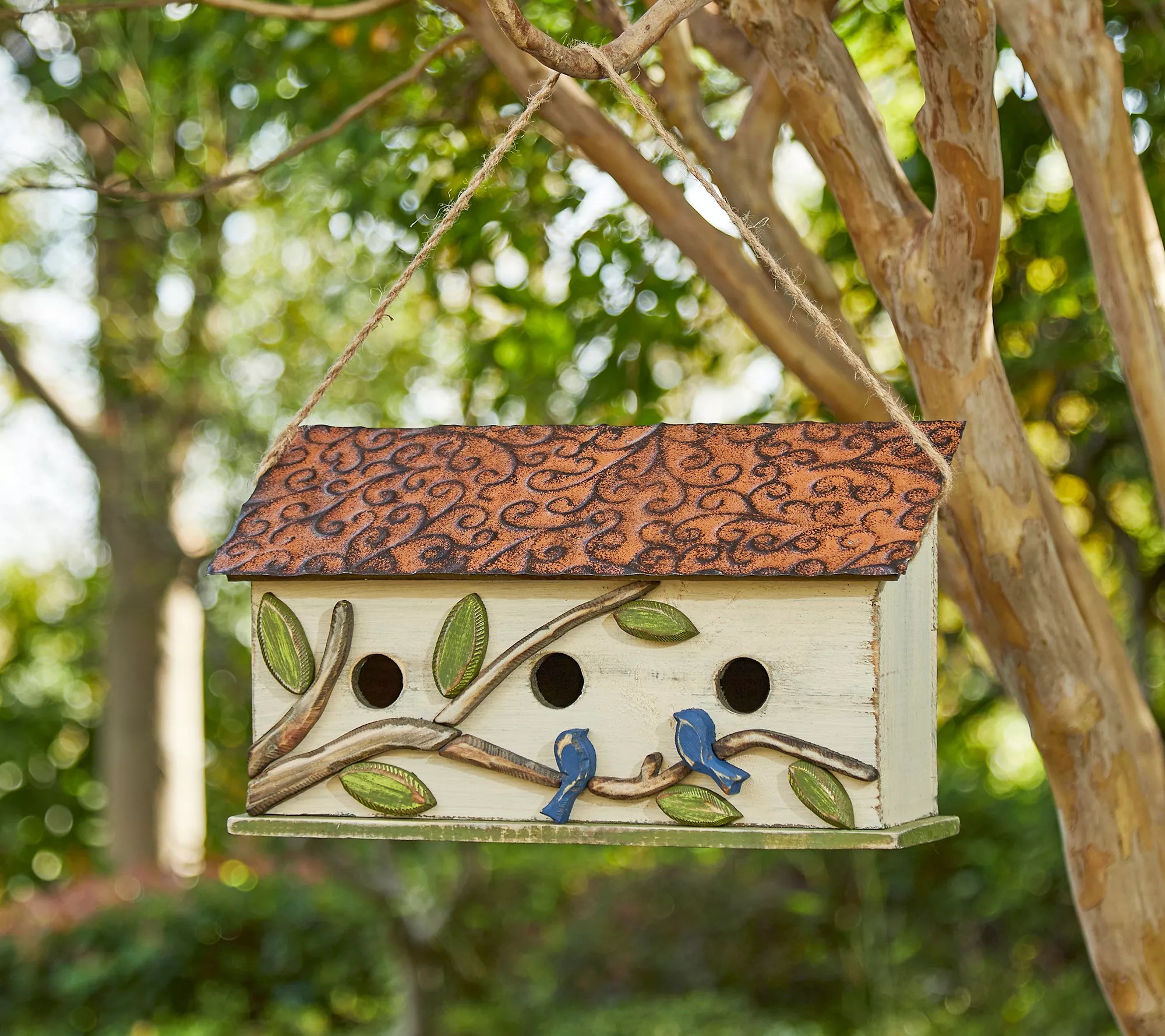 Glitzhome 15" White Washed Distressed Cottage Syle Birdhouse