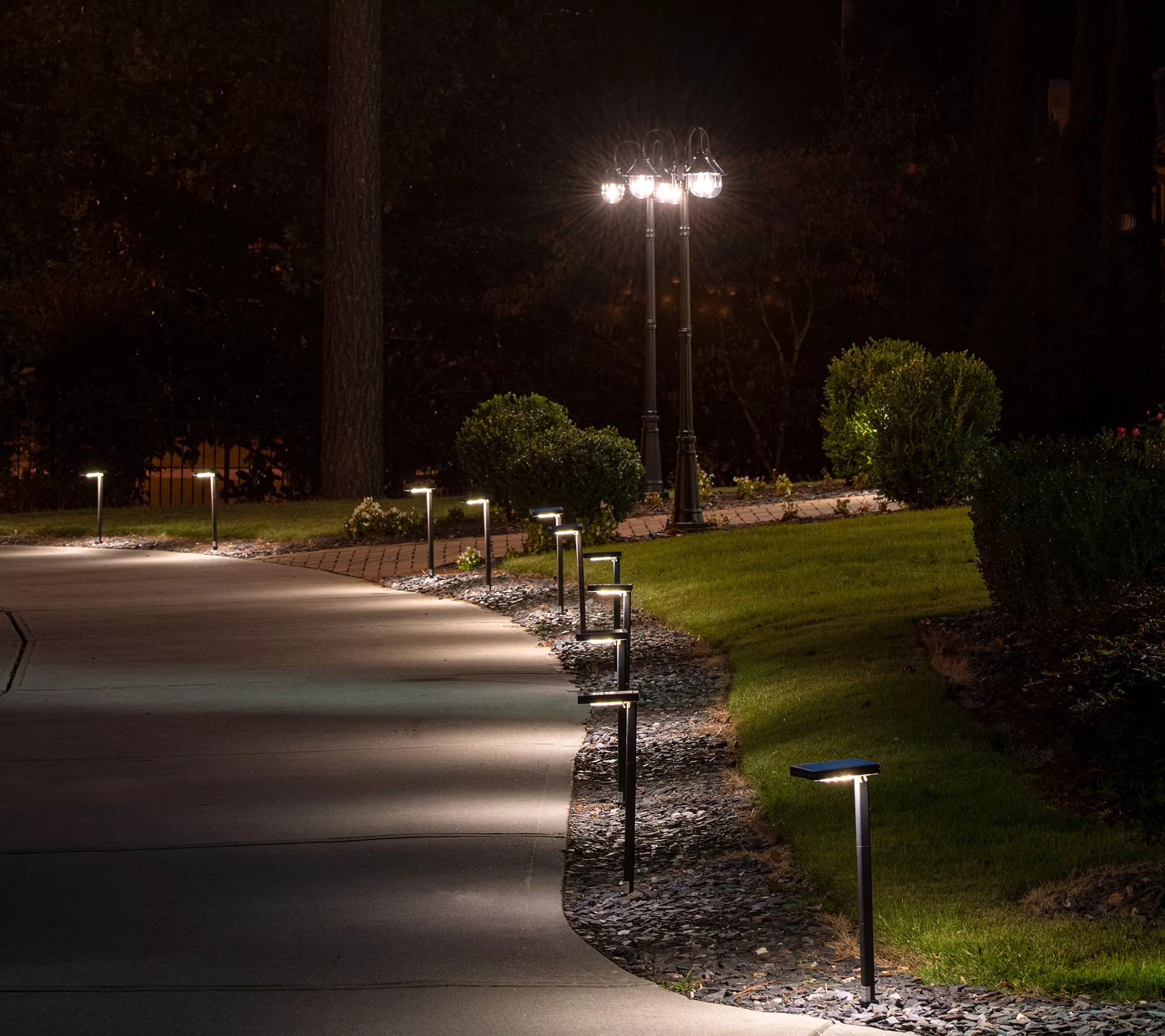 GamaSonic Set of 2 Contemporary Square Solar Path Lights