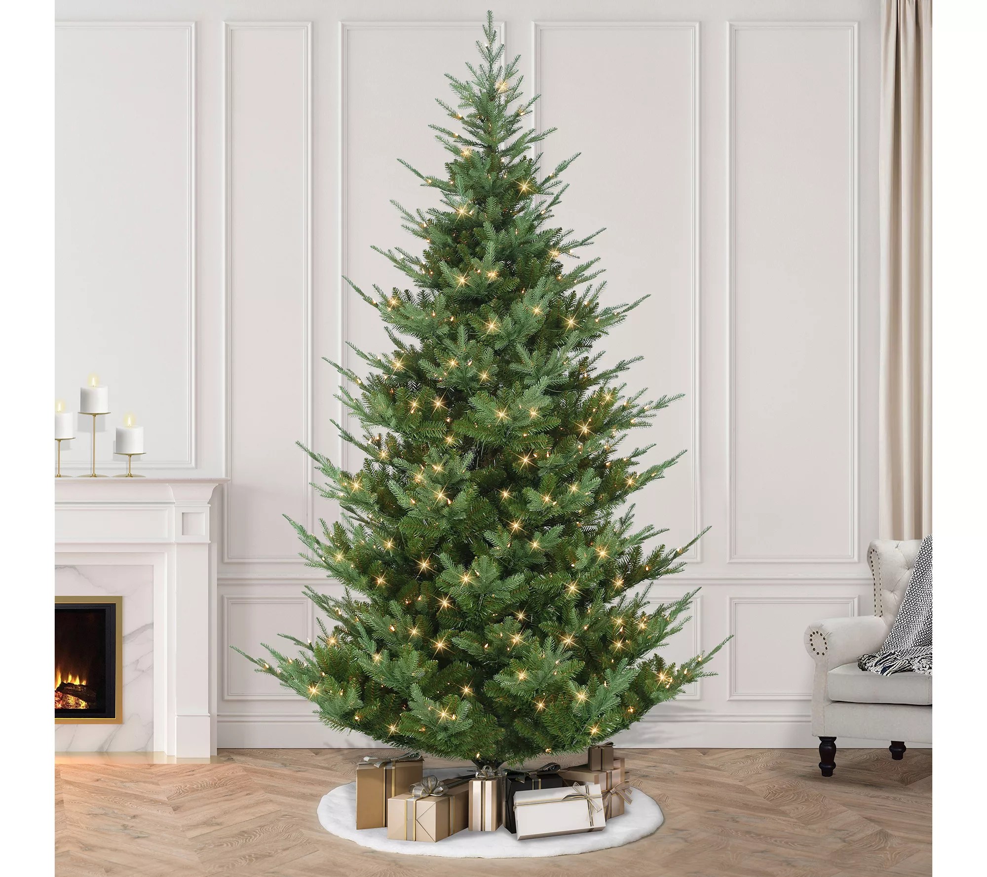 Puleo 9 ft PreLit Hillside Spruce Artificial Tree 600 Lights