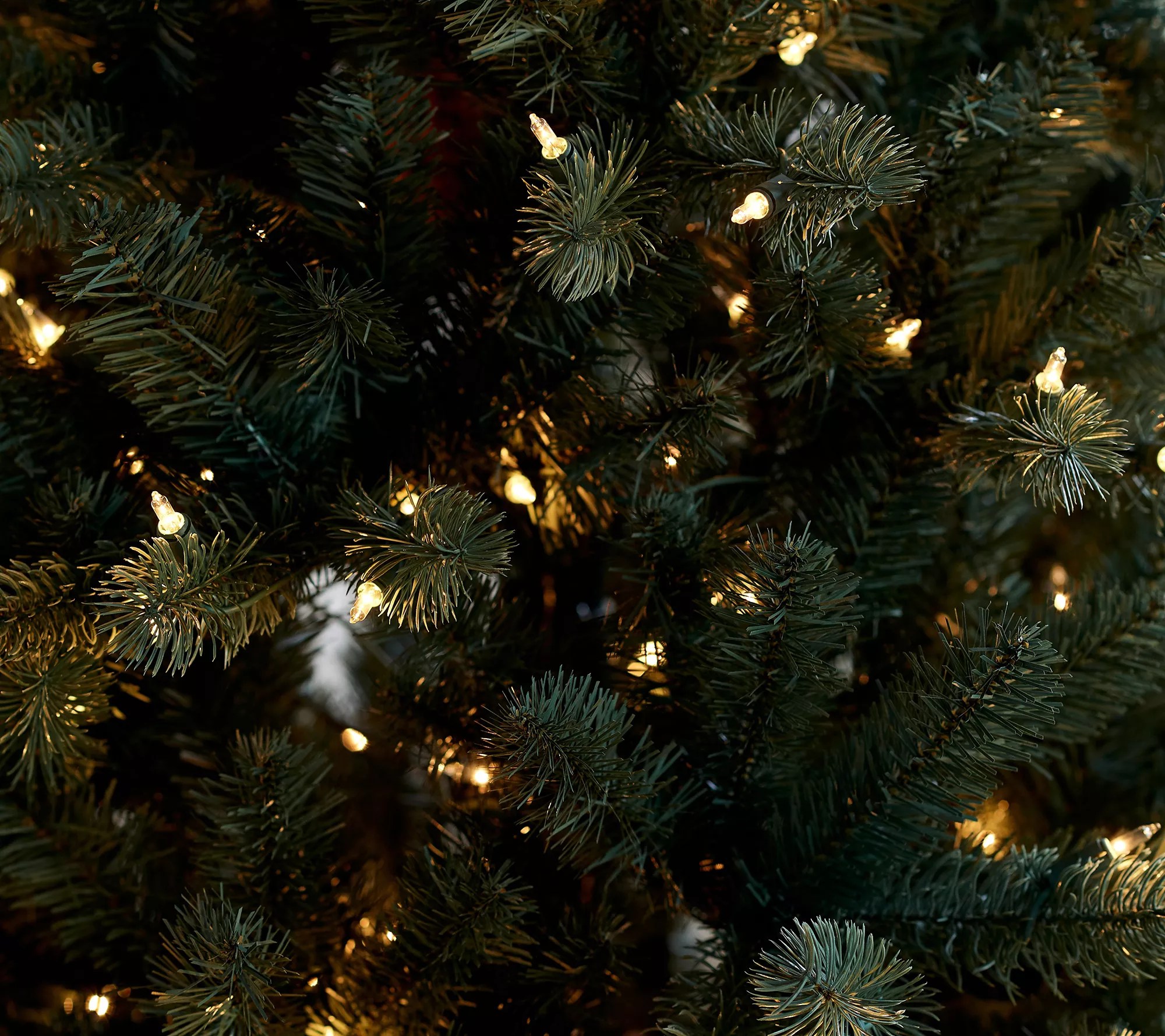 Bethlehem Lights 9' Incandescent Blue Spruce Tree