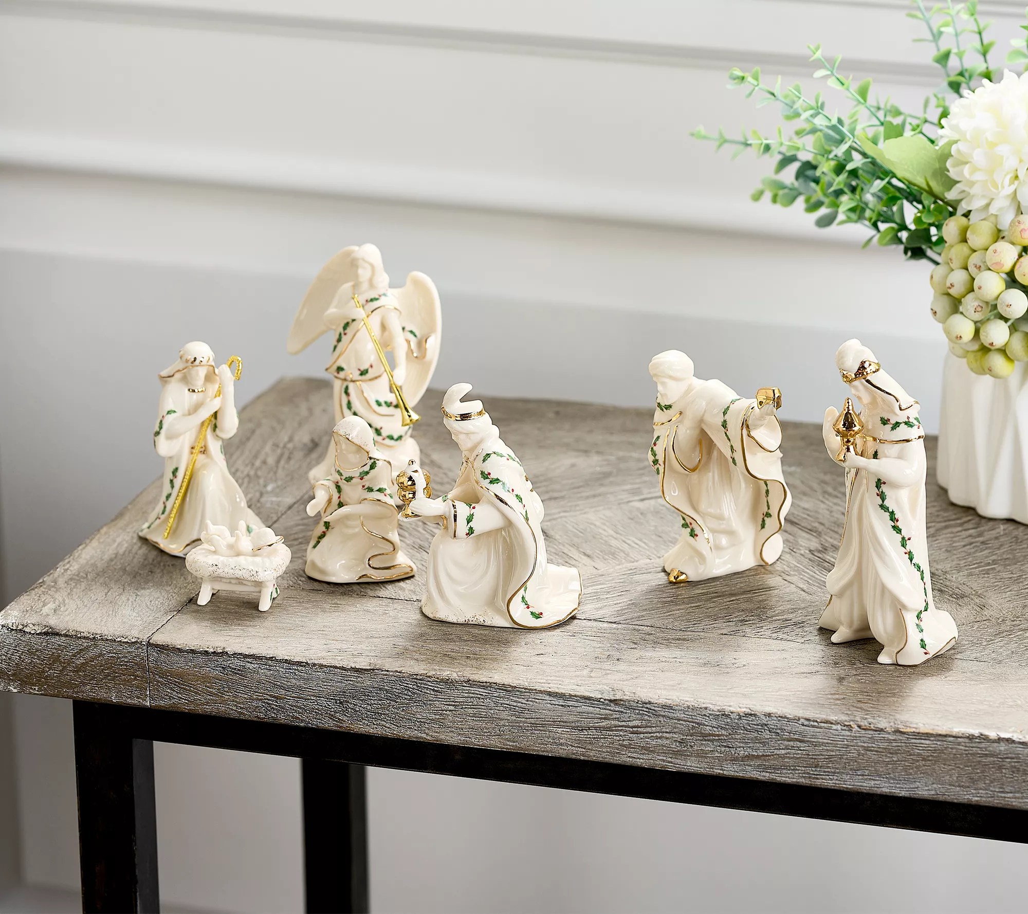 Lenox 7Piece Holiday Mini Nativity Set