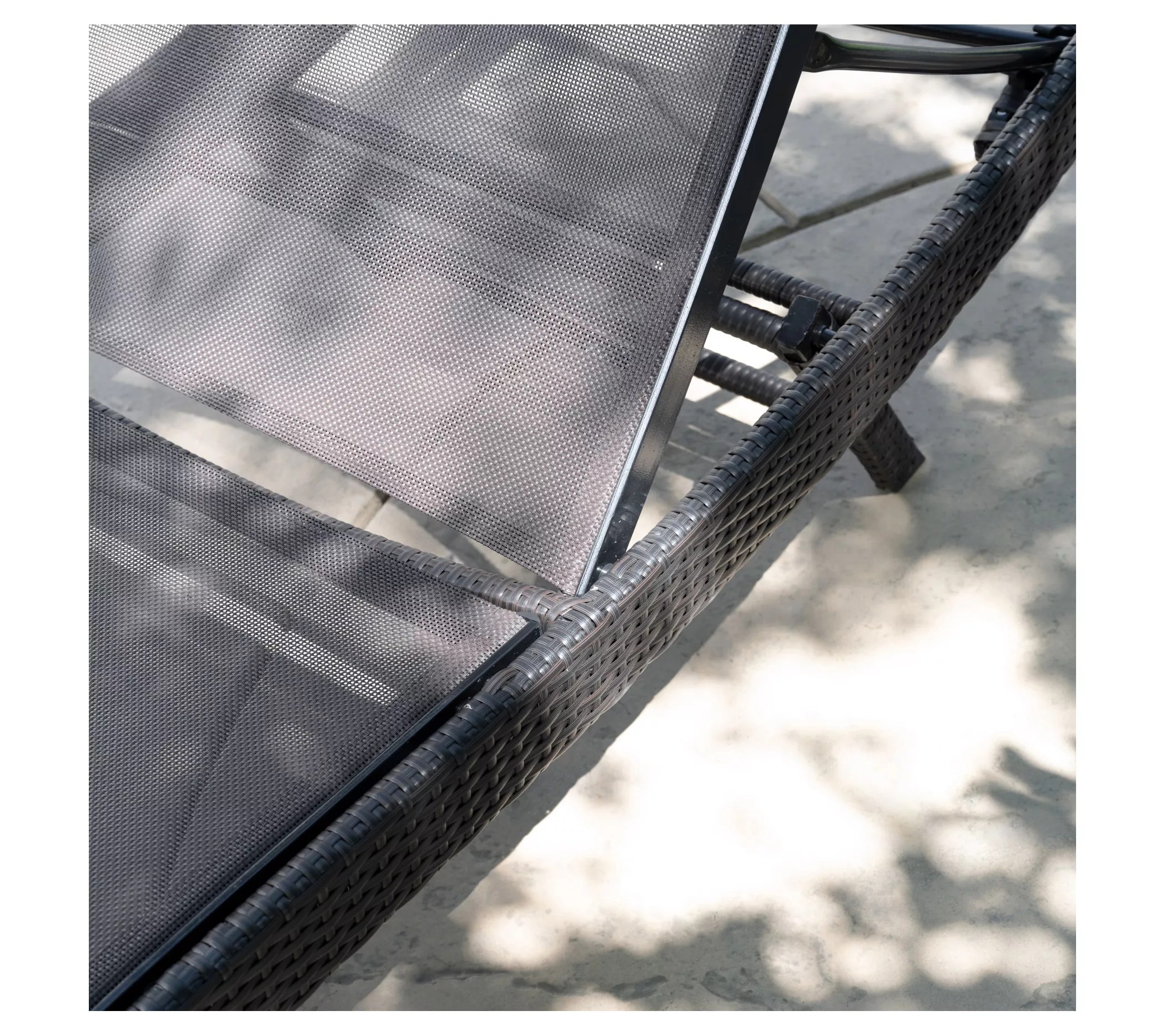 Rialto Outdoor Patio Chaise Lounger by AbbysonLiving