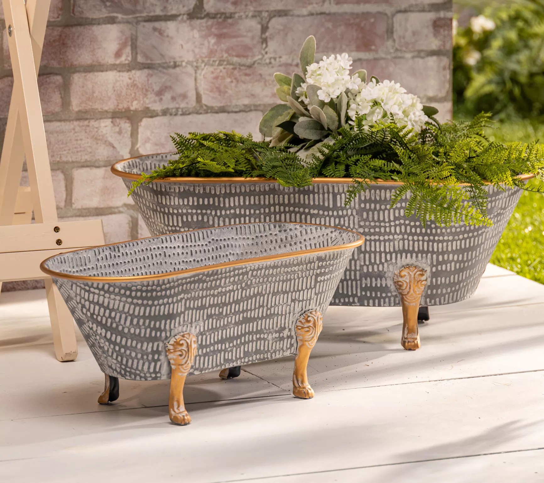 S/2 Assorted Decorative Metal Bathtubs by Gerson Co
