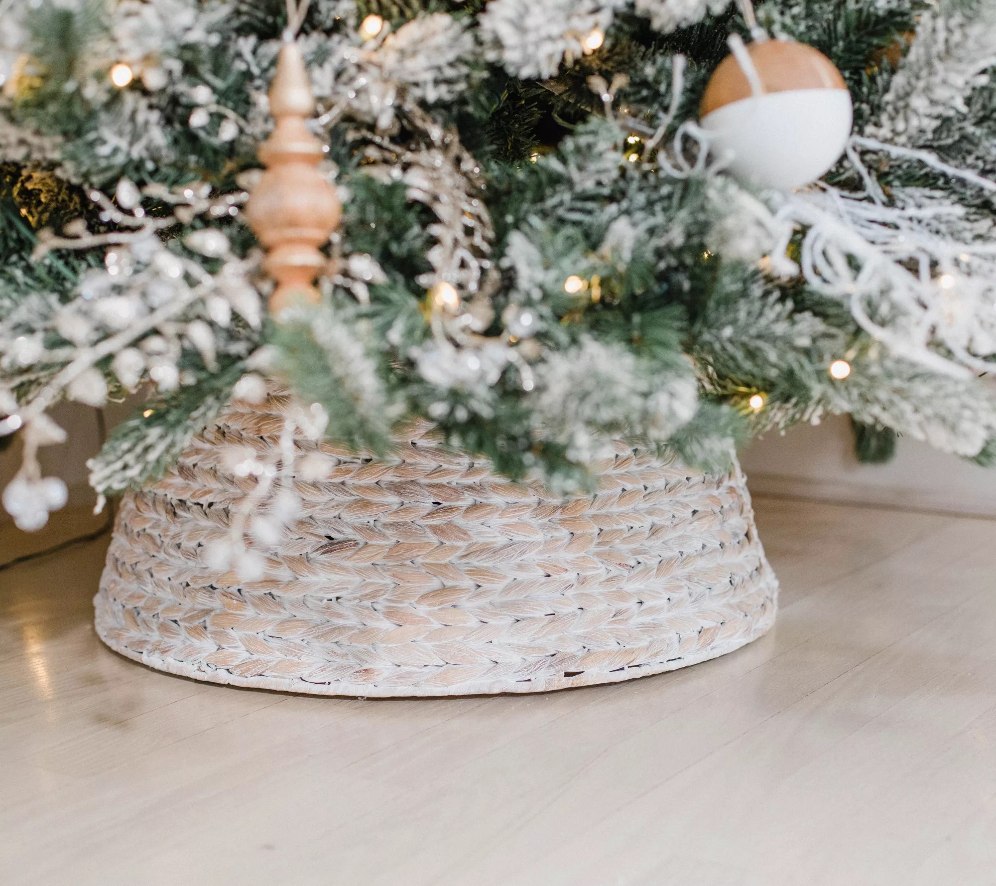 "As Is" 11" x 19" Water Hyacinth Tree Collar by Lauren McBride