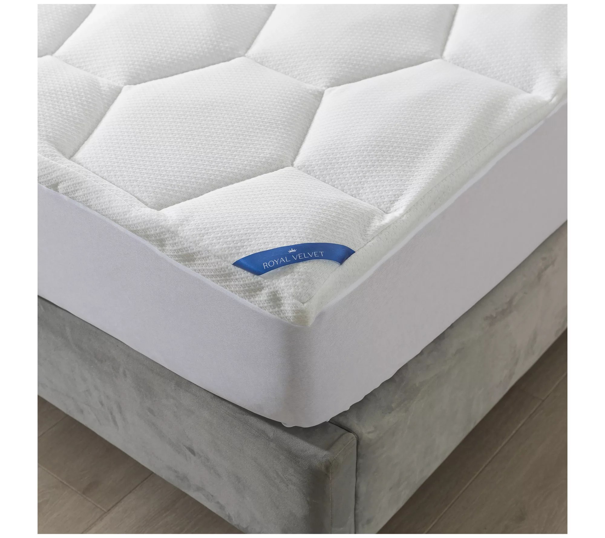 Royal Velvet Soft Knit Mattress TopperQueen