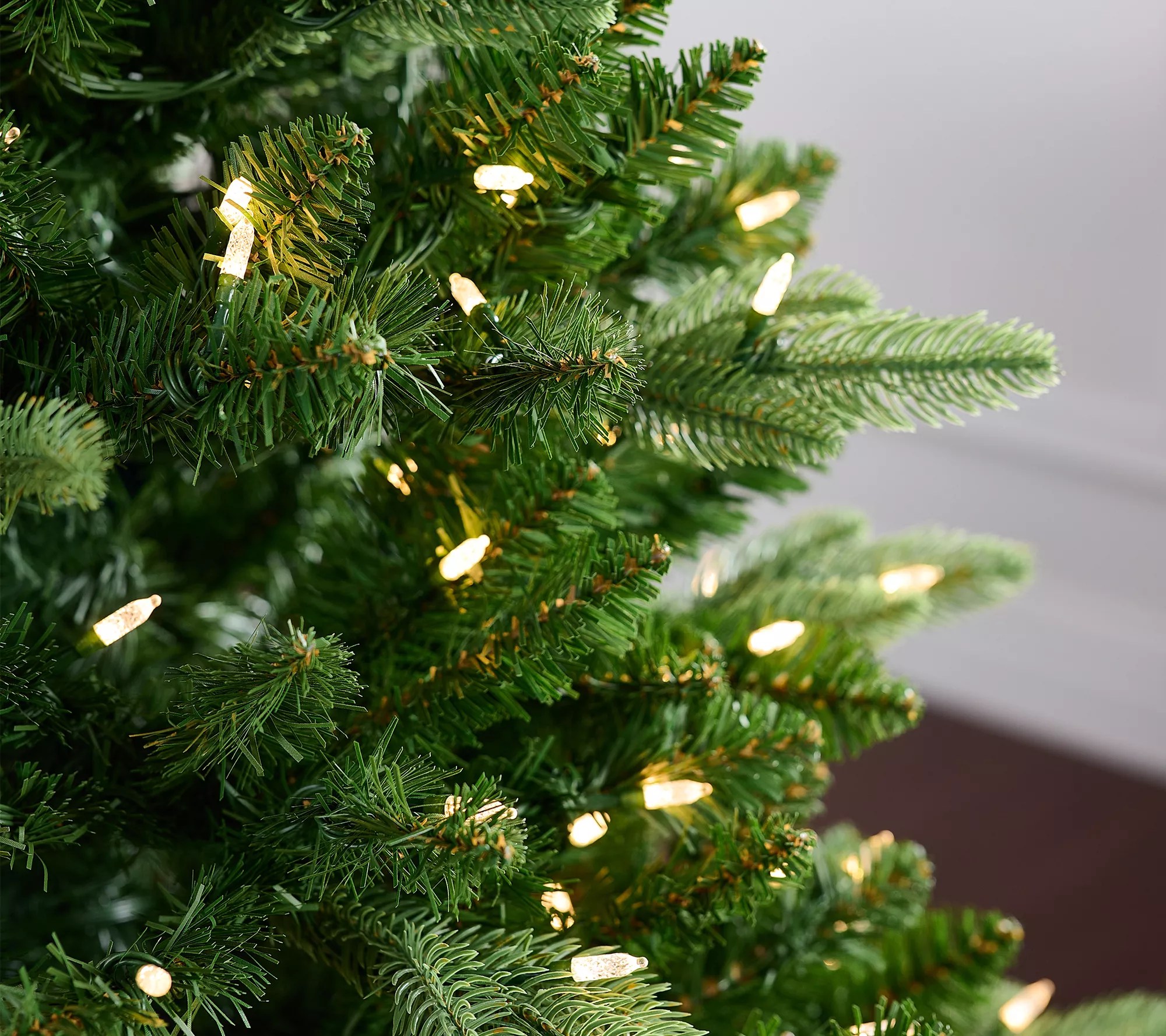 Bethlehem Lights 5' Green Color Flip LED Christmas Tree w/ Storage Bag