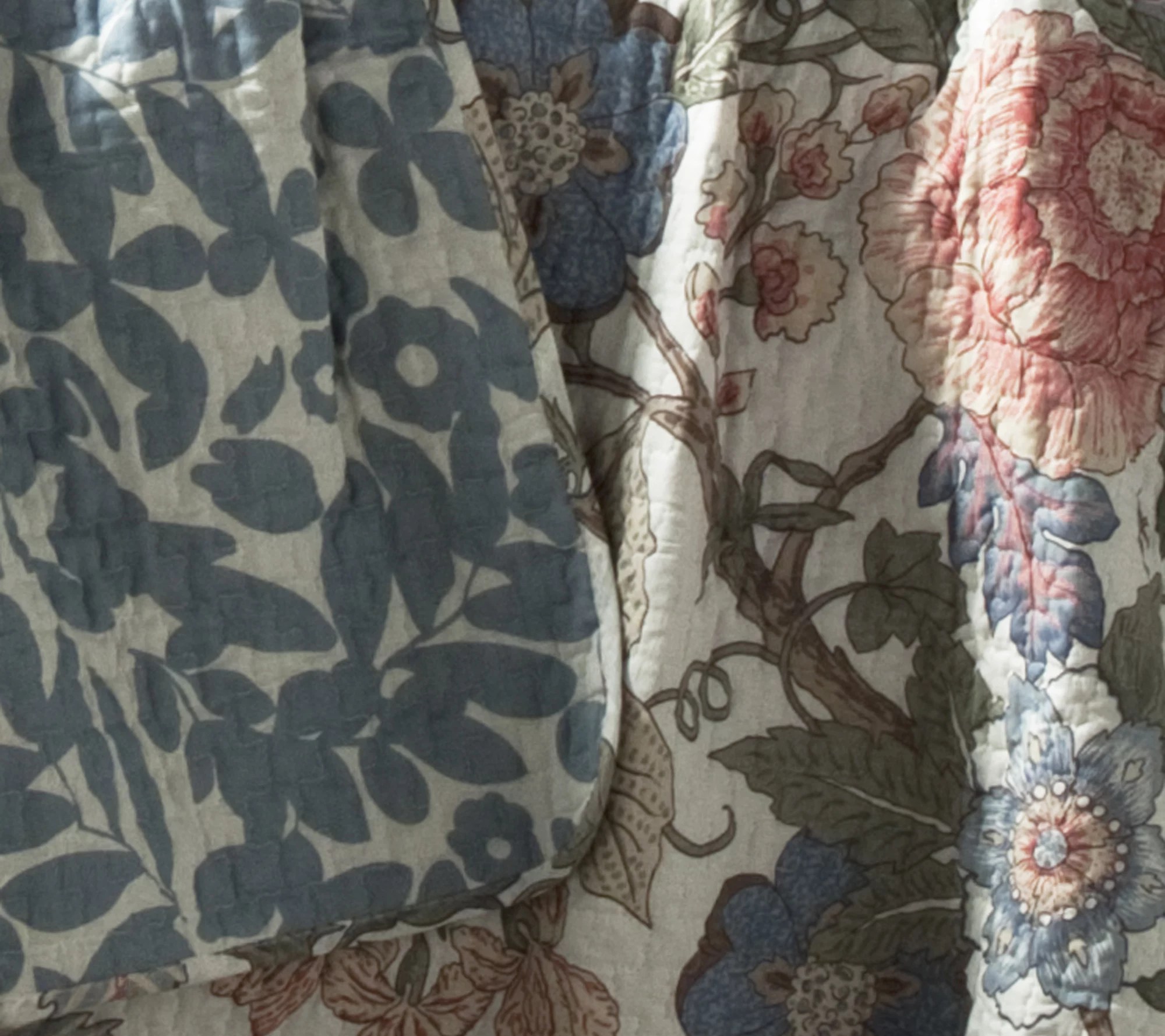 Sydney 3Piece Floral Full/Queen Quilt Set by Lush Decor