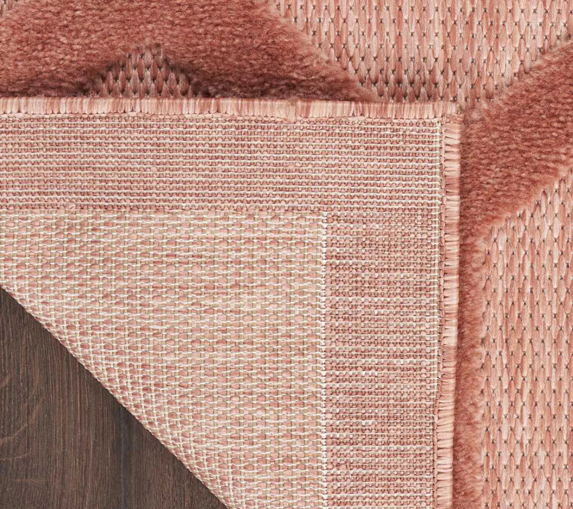 Nourison 2' x 4' Indoor/Outdoor Accent Rug