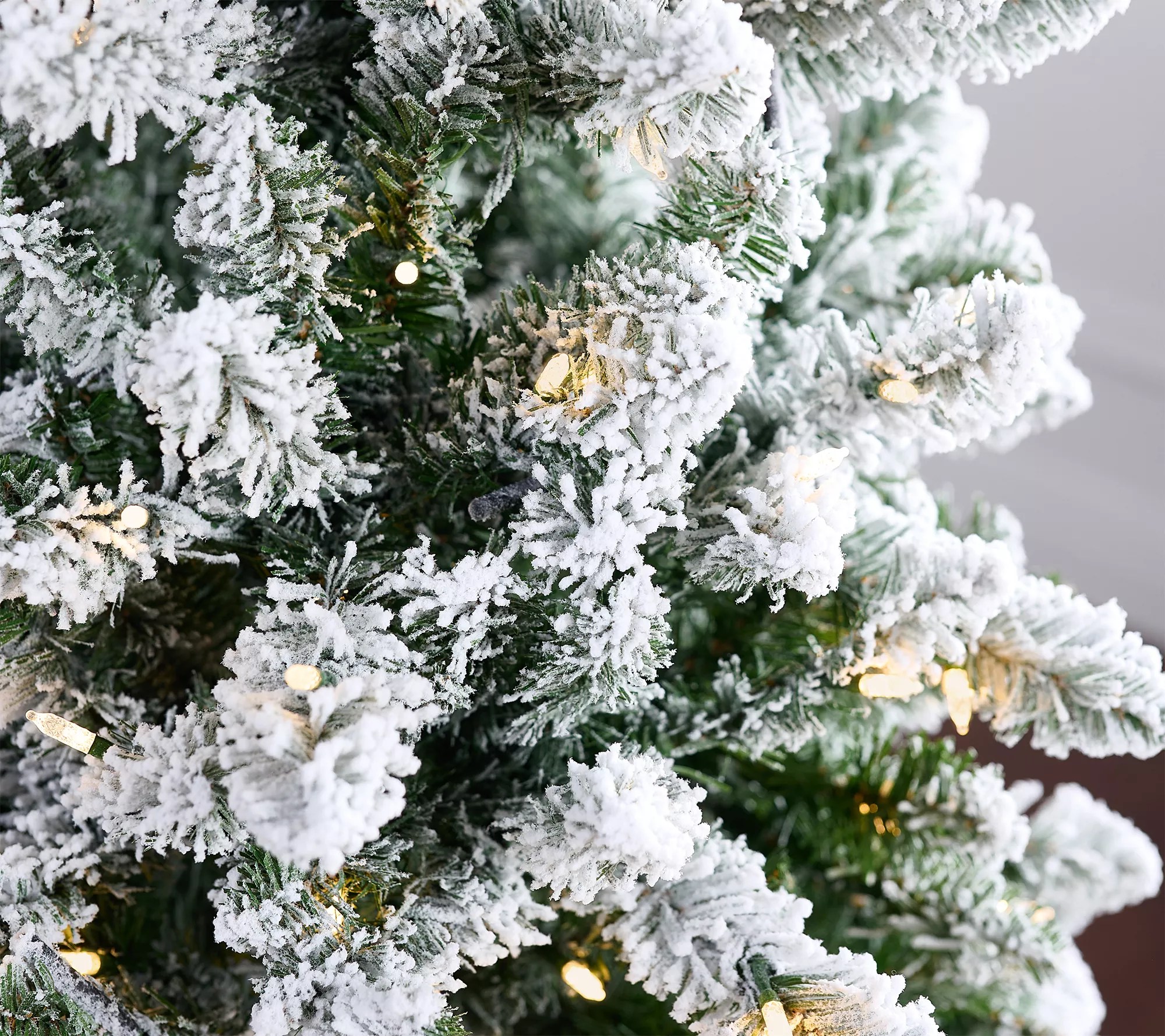 Bethlehem Lights 5' Flocked Color Flip LED Tree w/ Storage Bag