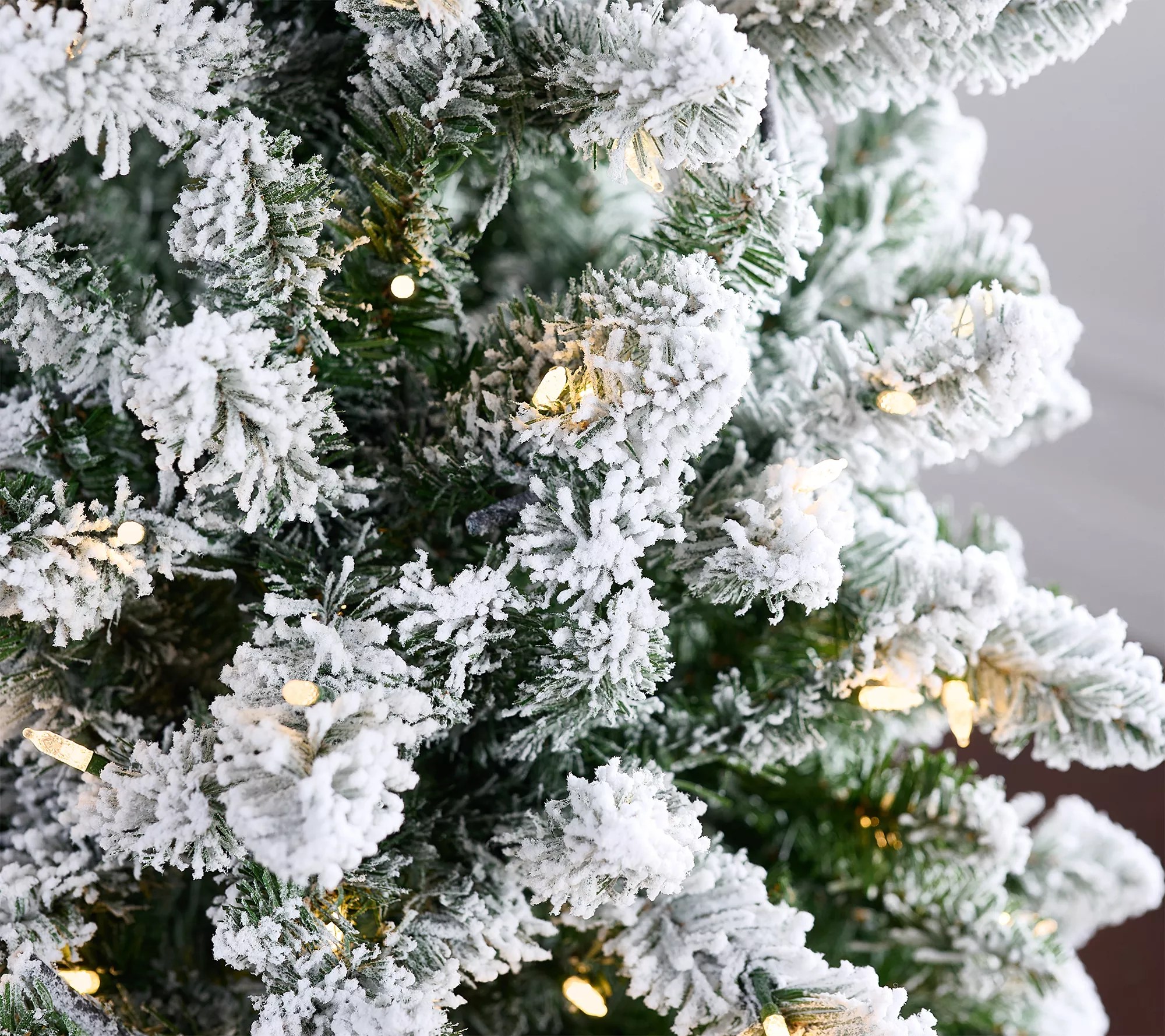 Bethlehem Lights 8.5' Flocked Color Flip LED Tree w/ Storage Bag