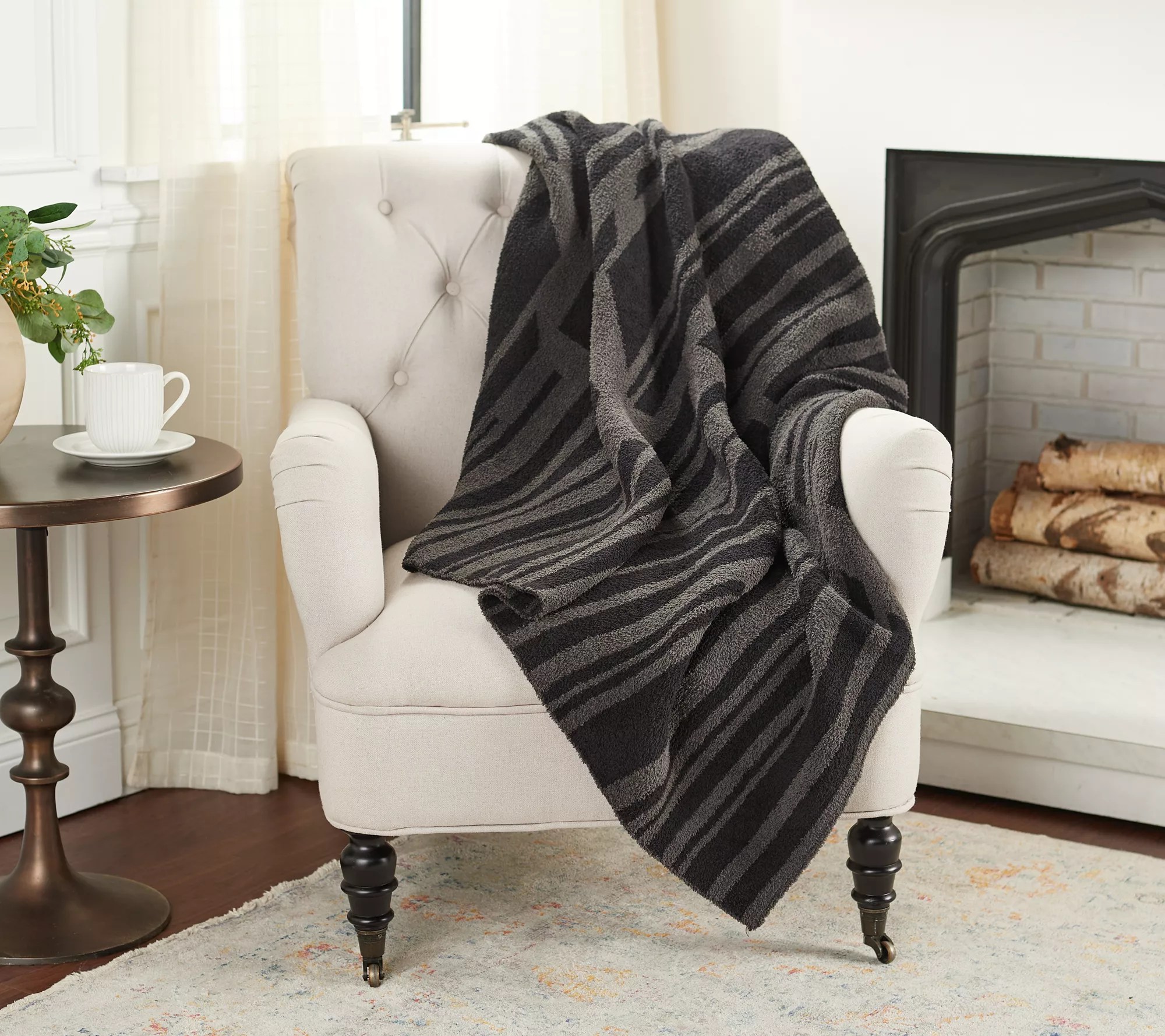 Barefoot Dreams CozyChic Geometric Blanket 45' x 60'