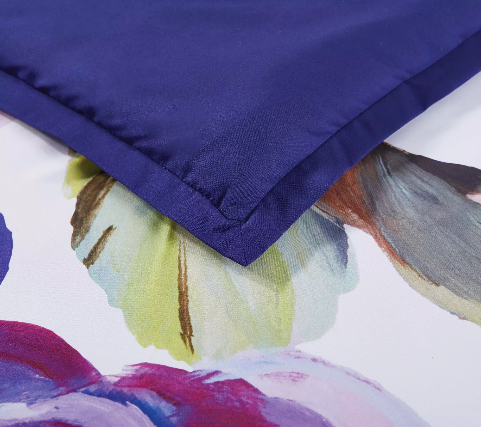 Christian Siriano NY Garden Bloom Twin XL Comfo rter Set