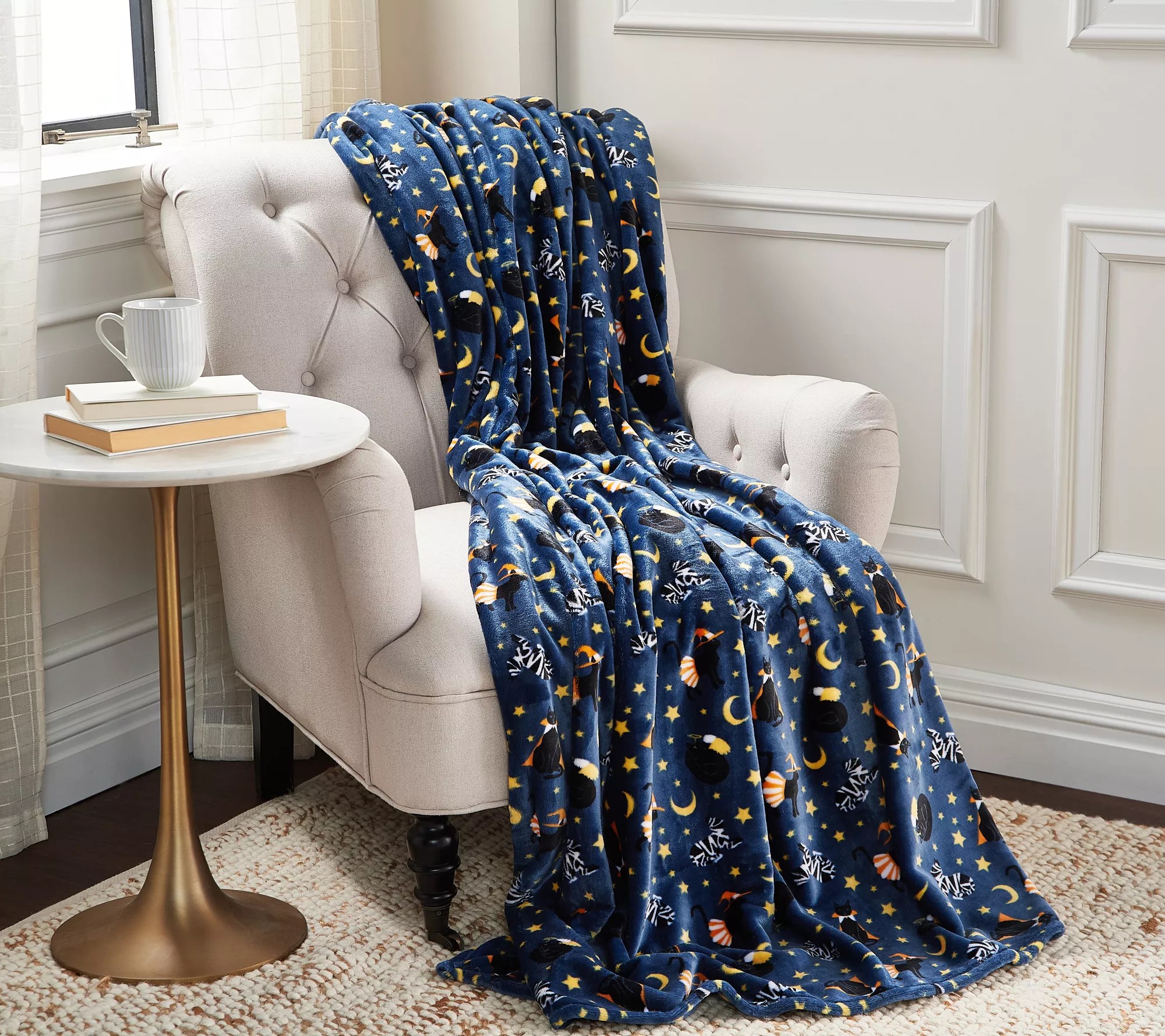 Berkshire Oversized Velvetsoft Halloween Printed Throw