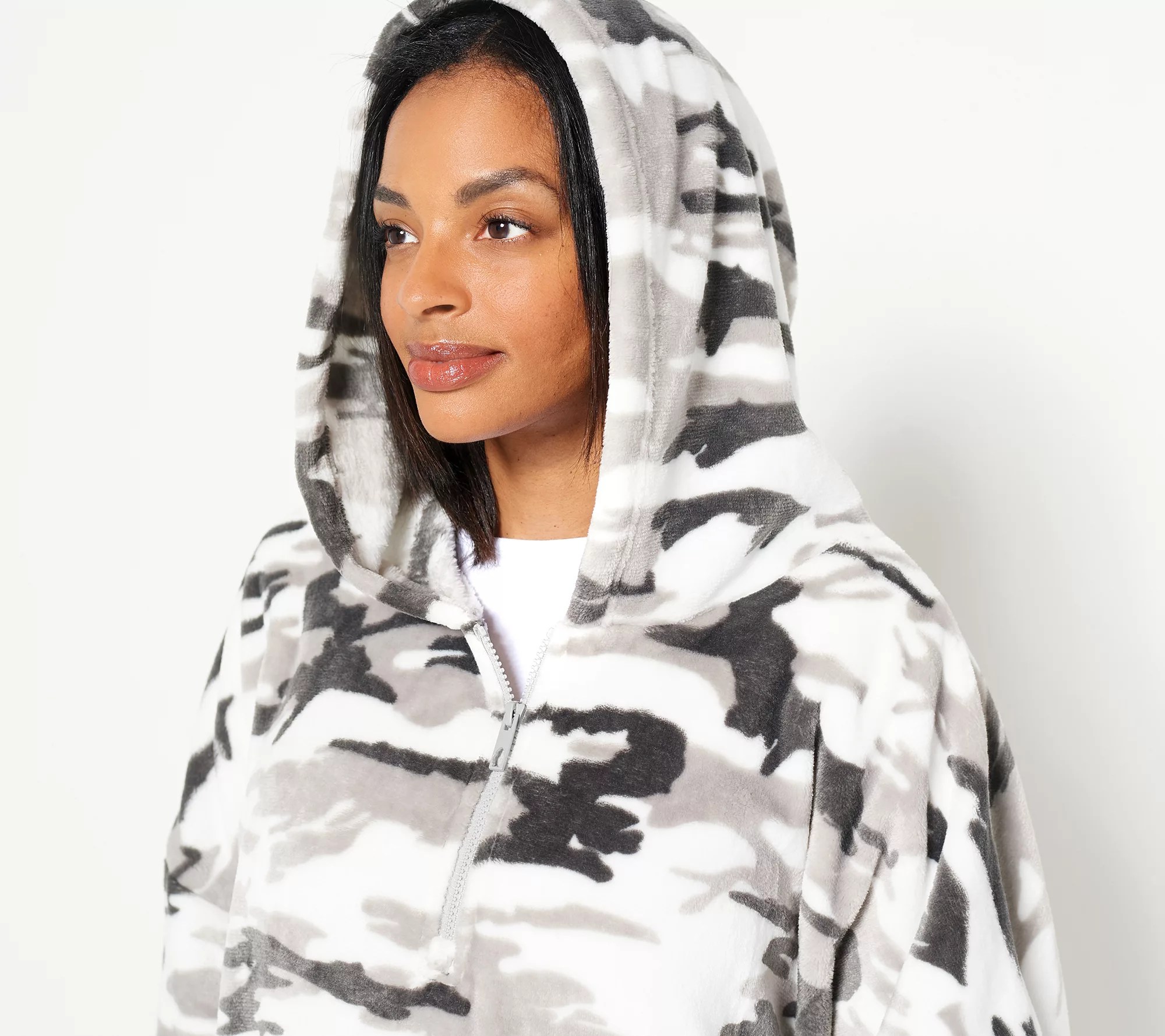 The Comfy Dream Light QuarterZip Wearable Blanket