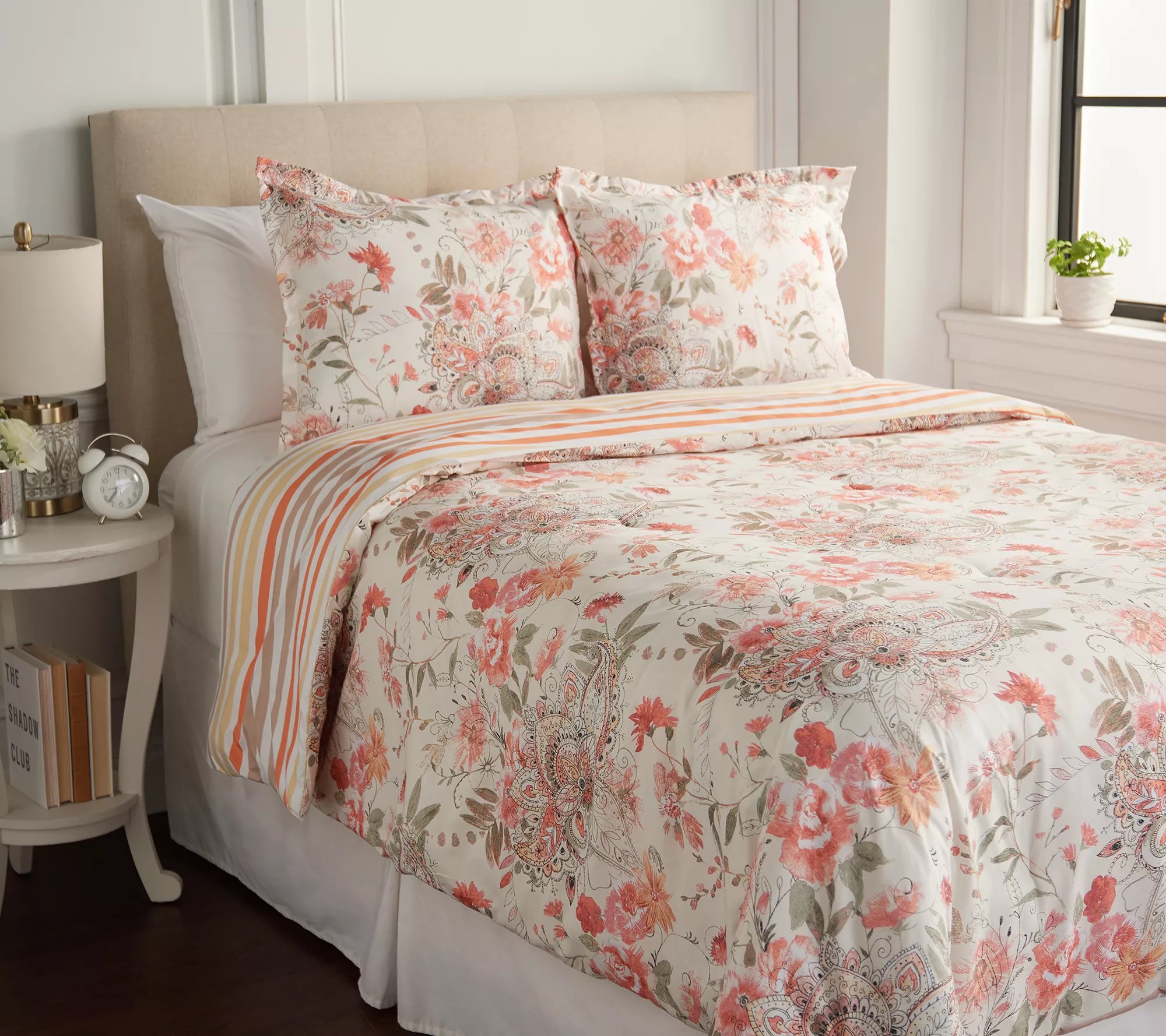 DayDream Reversible Printed Comforter from Berkshire Kg