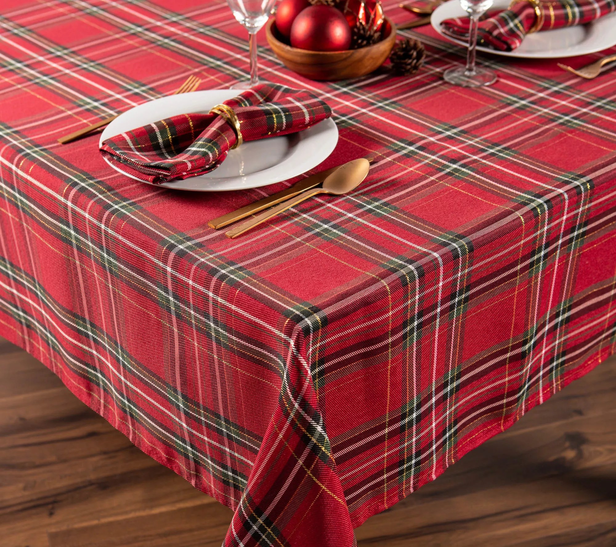 Design Imports Red Holiday Metallic Plaid Tablecloth 60 x 120