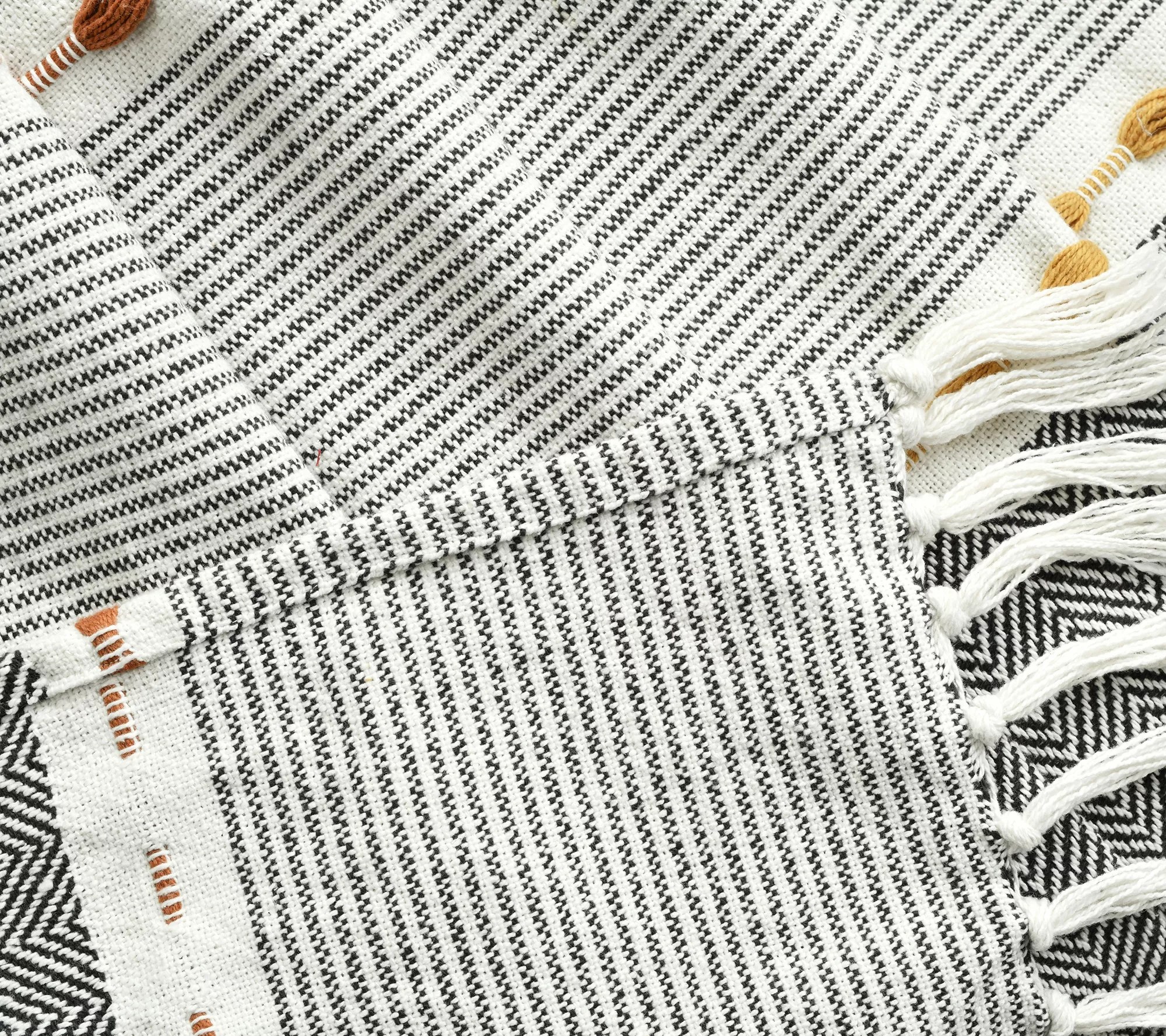 Lush Decor Fall Tasse l Throw Blanket