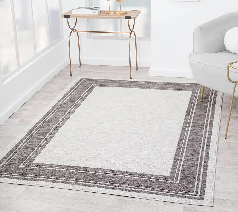 Ox Bay Bordered PET Indoor/Outdoor Area Rug, 5' x 7'