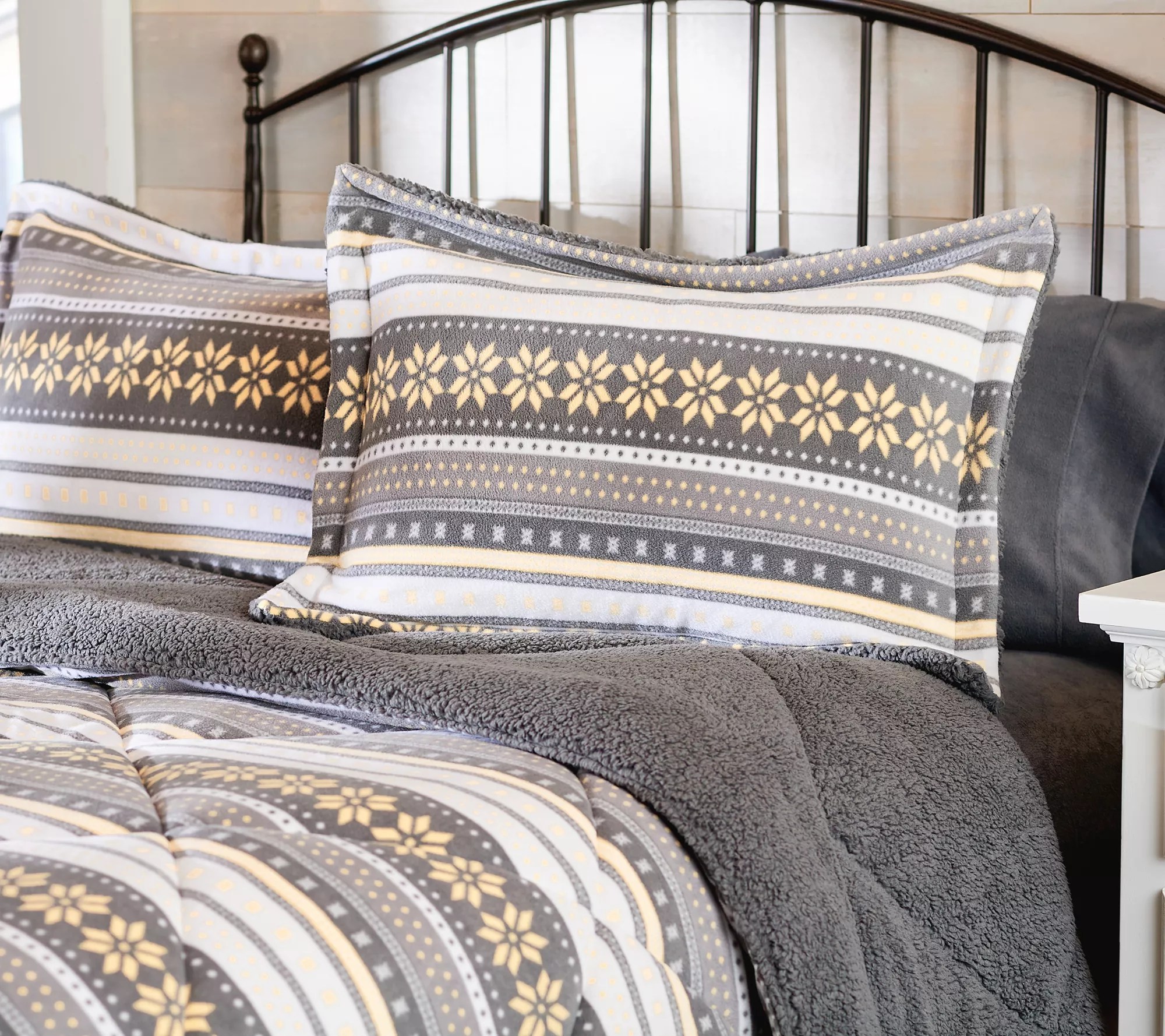 Berkshire Fair Isle Reversible Cozy Plush Comforter Set