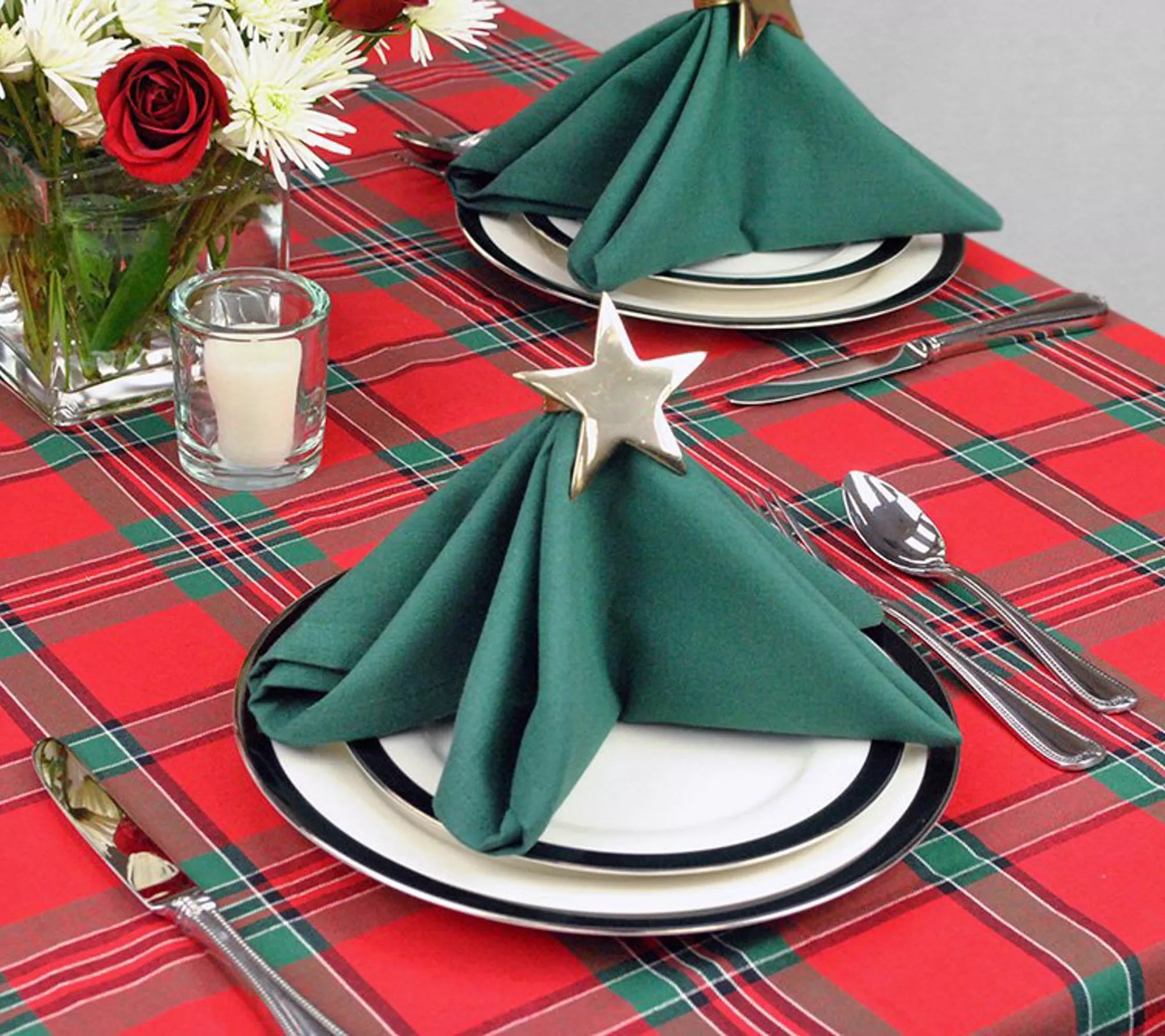 Design Imports Holiday Plaid Tablecloth 60" x 84"
