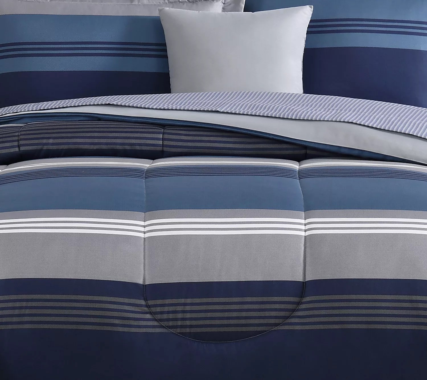 Style 212 Carlyle Twin 9Piece Bed in a Bag