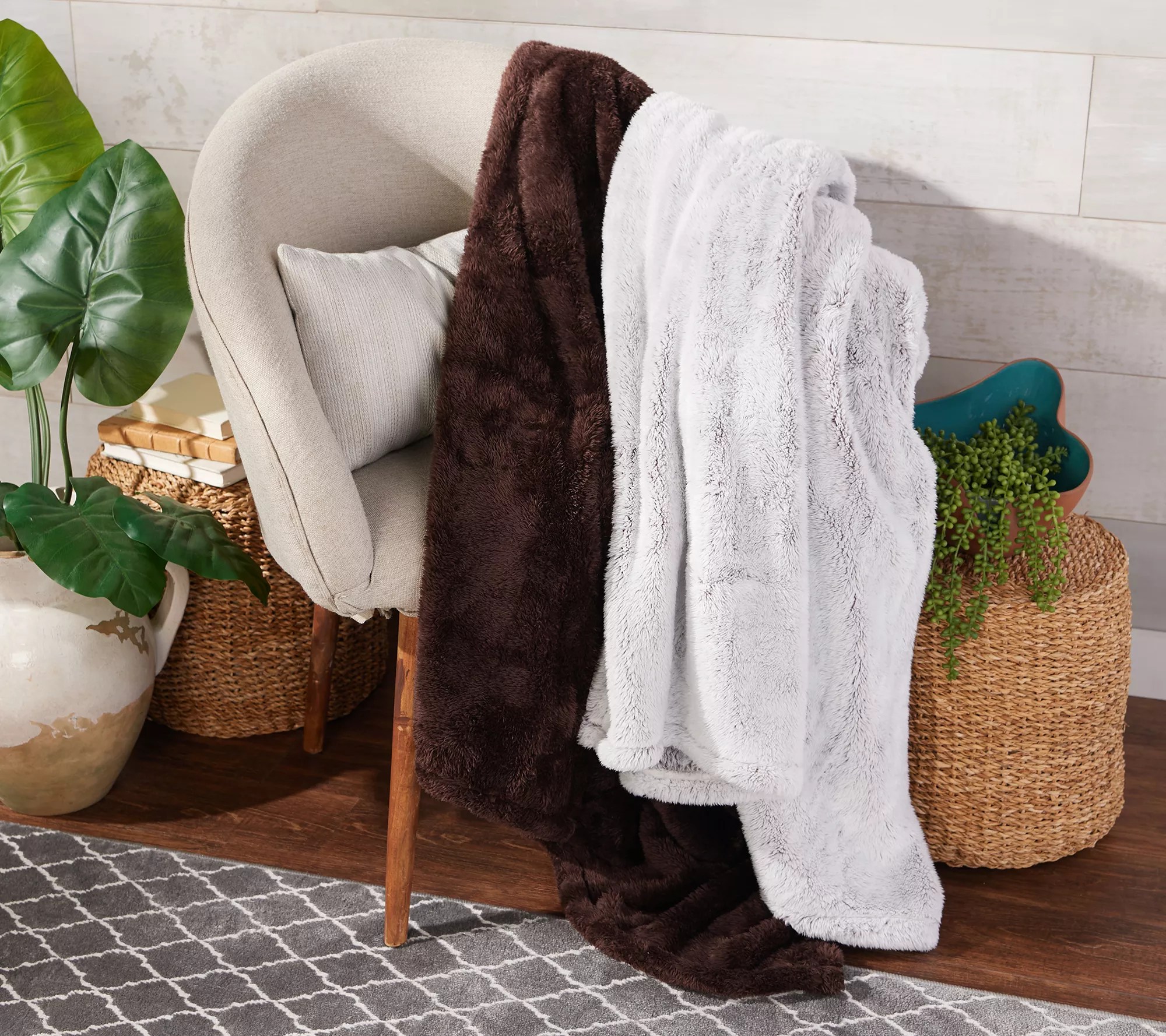 Berkshire Blanket (2) 60" x 70" Solid & Tipped Fluffie Throws